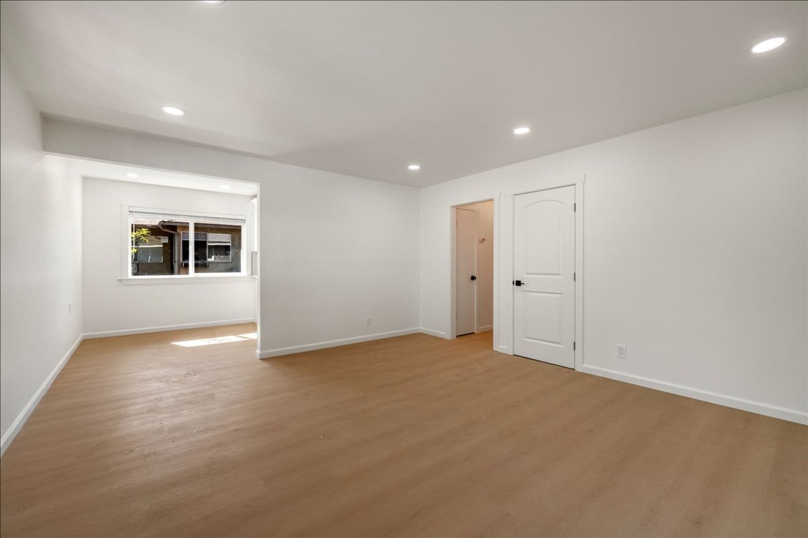 Los Gatos Apartment: 135 Carlton Avenue