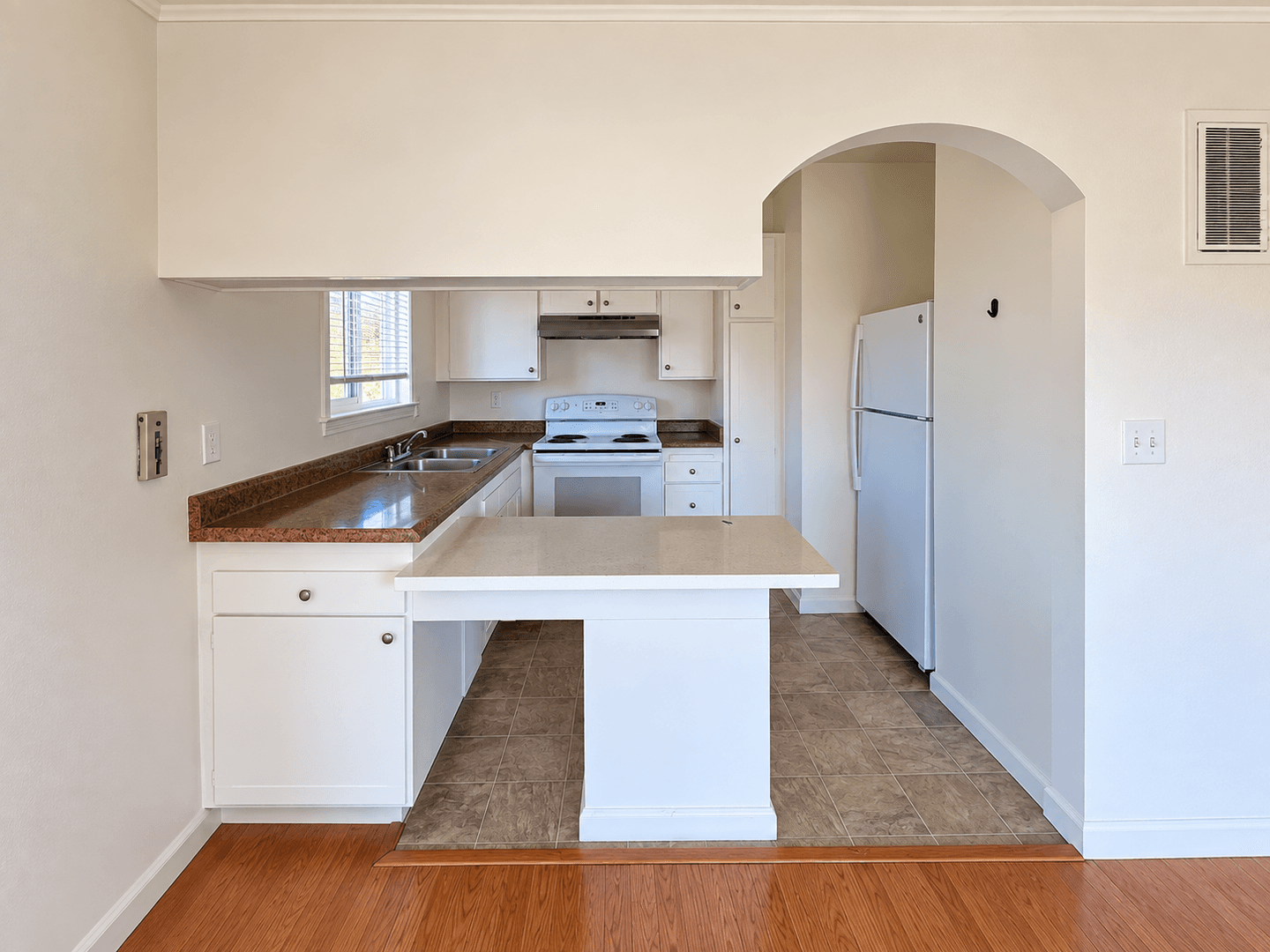 Cupertino Apartment: 10192-10194 Park Circle East