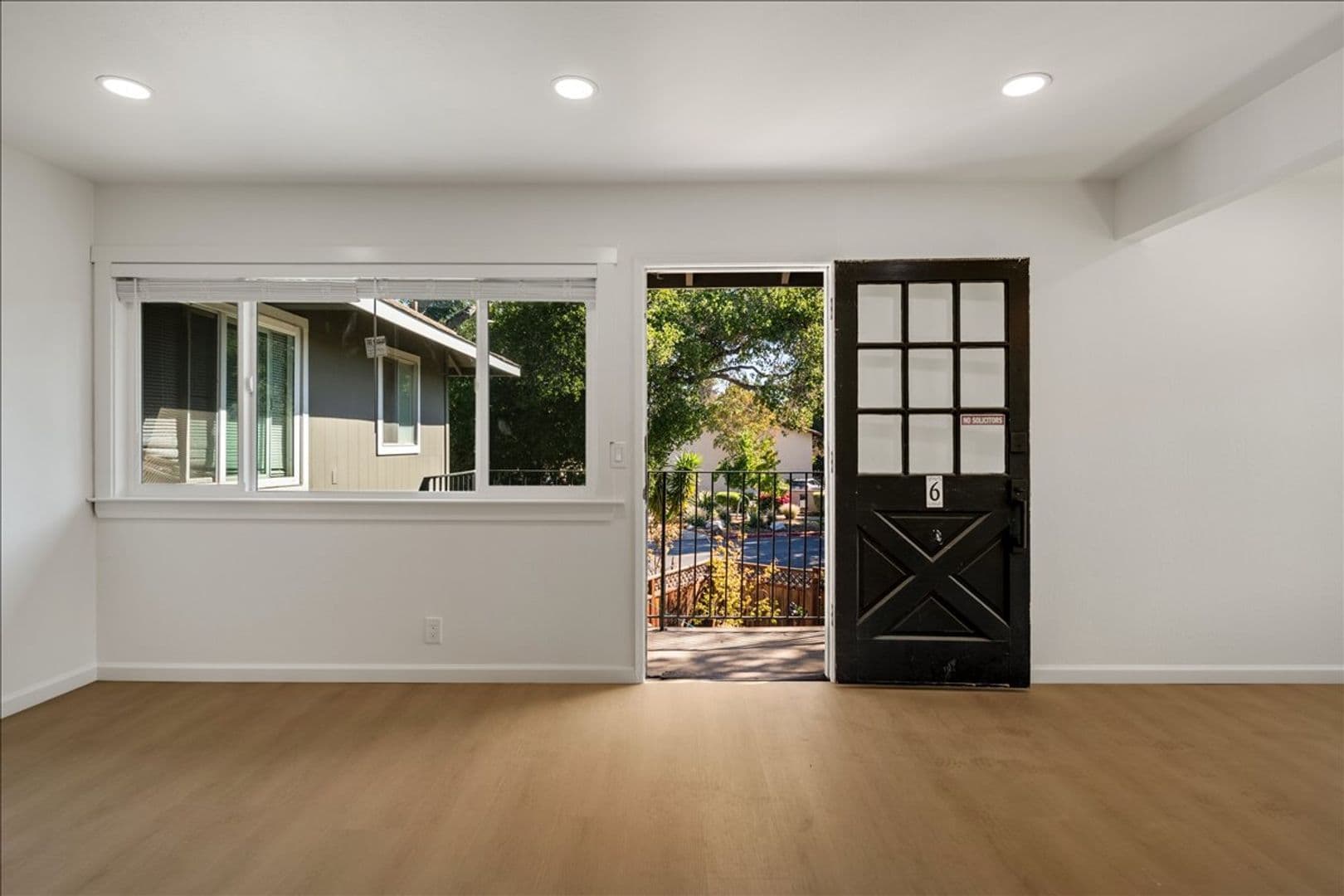 Los Gatos Apartment: 135 Carlton Avenue