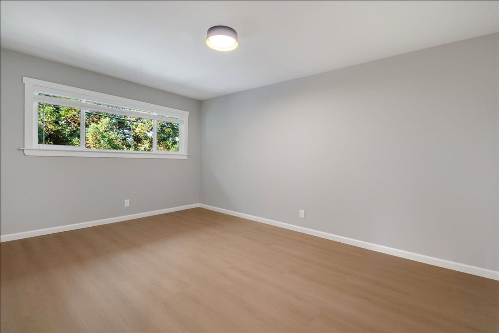 Los Gatos Apartment: 135 Carlton Avenue
