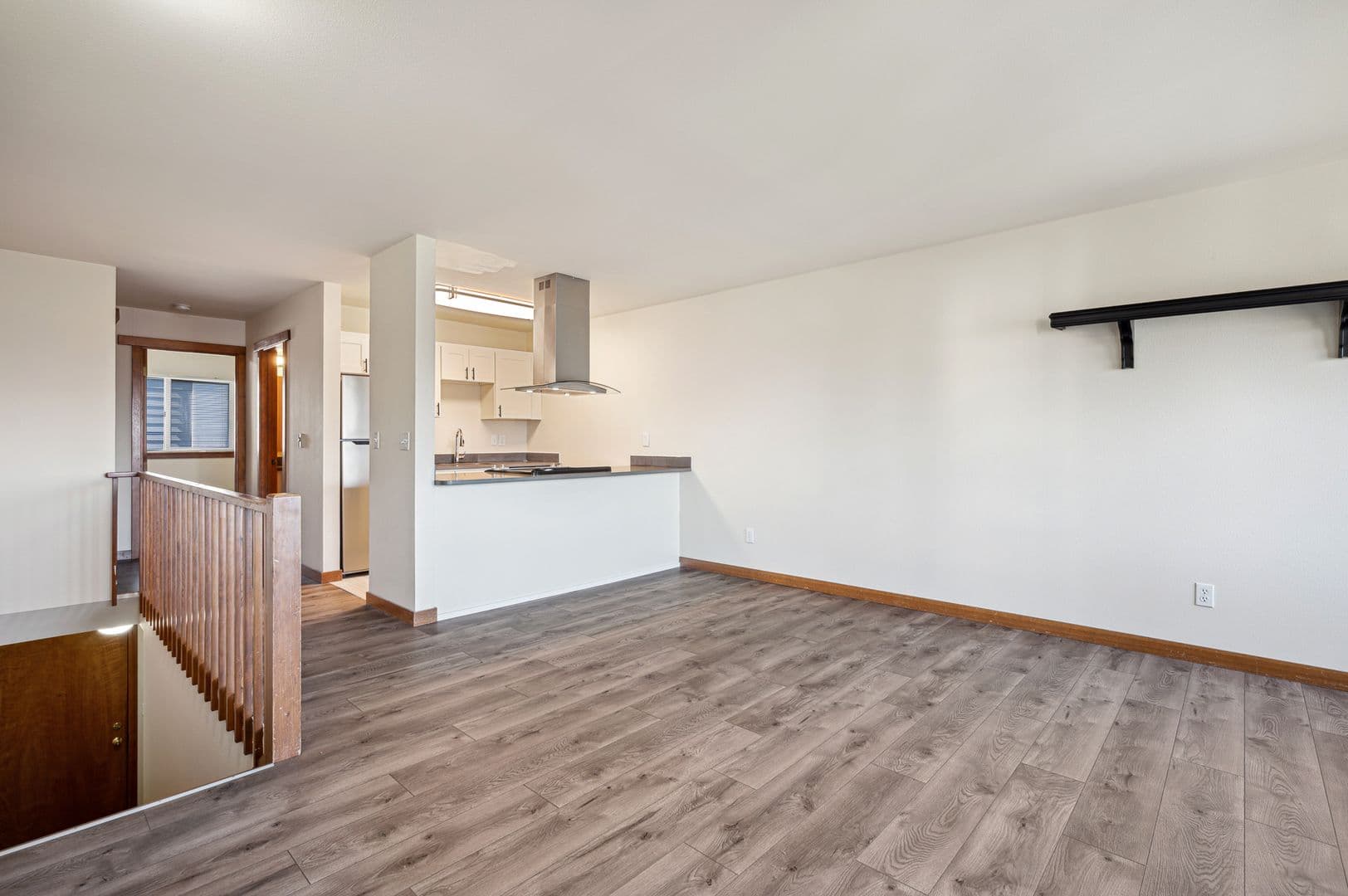 Seattle Apartment: 4800 Phinney Ave N