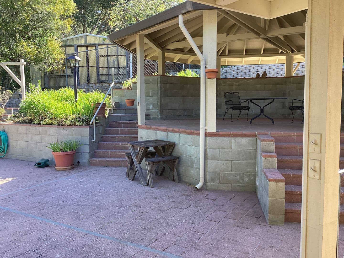 Aptos House: 271 Bowen Ave