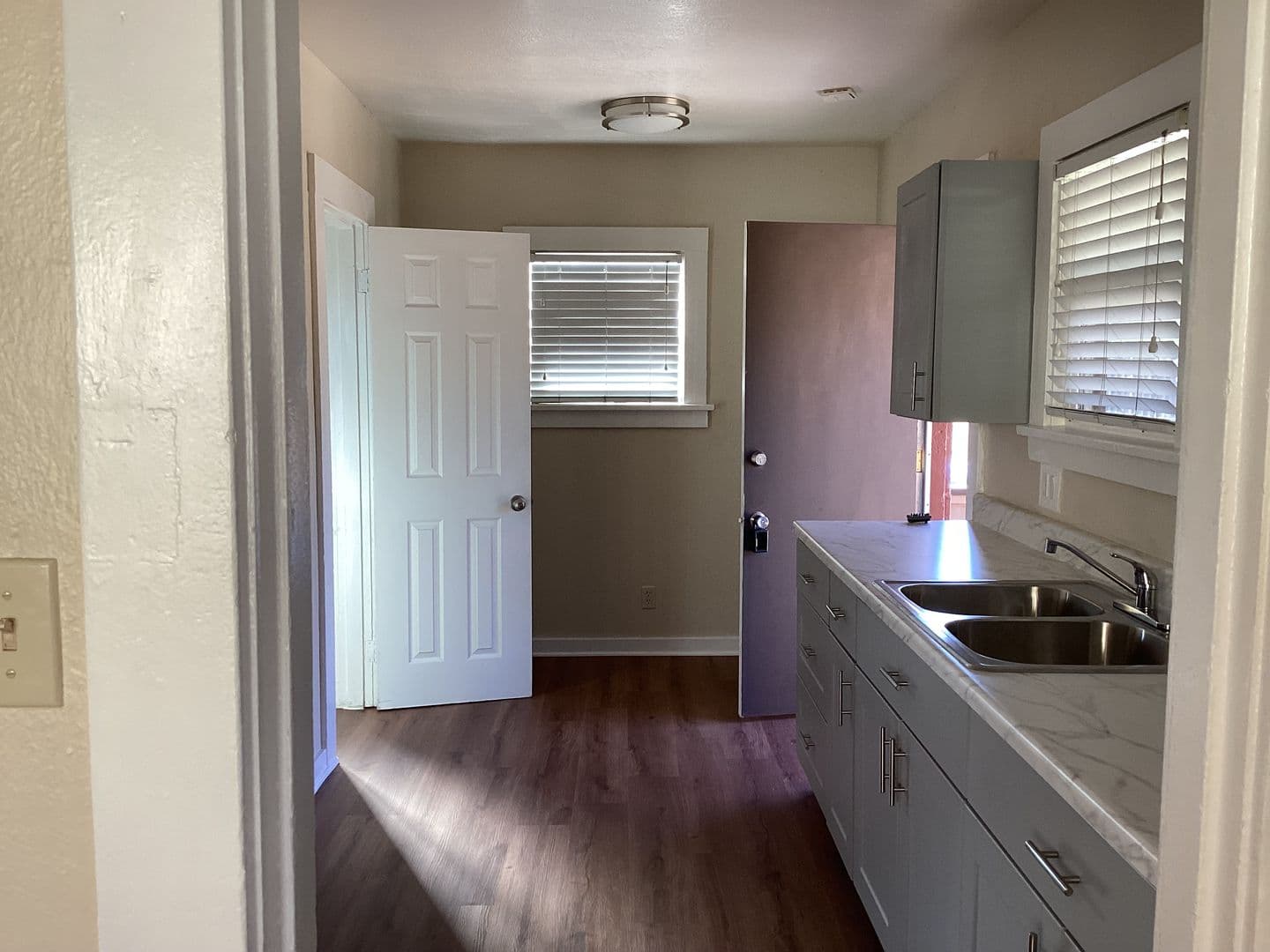 Santa Cruz House: 2226 Mission St