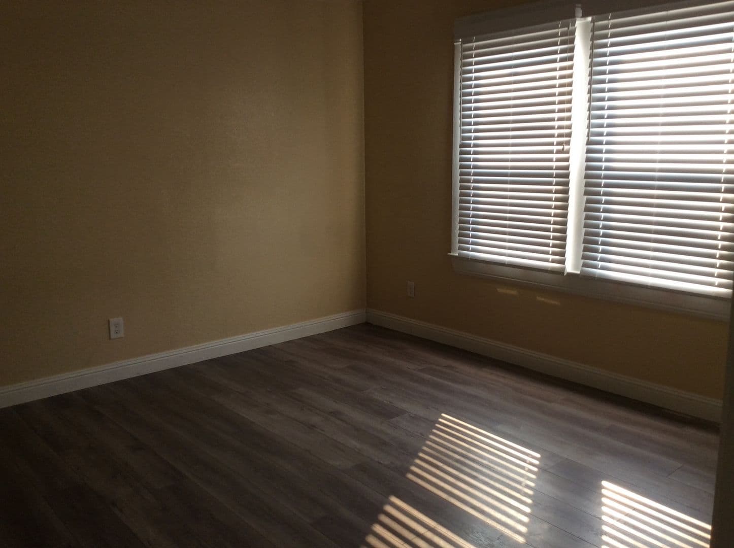 Santa Cruz House: 2222 Mission St