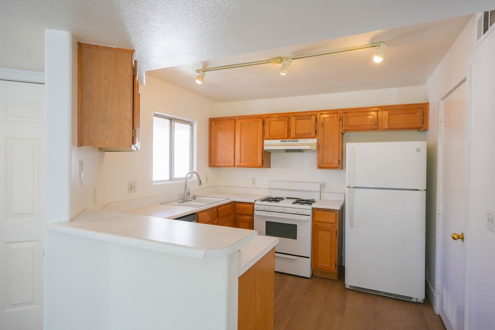 Las Vegas Condo: 4555 E Sahara Ave Unit 227