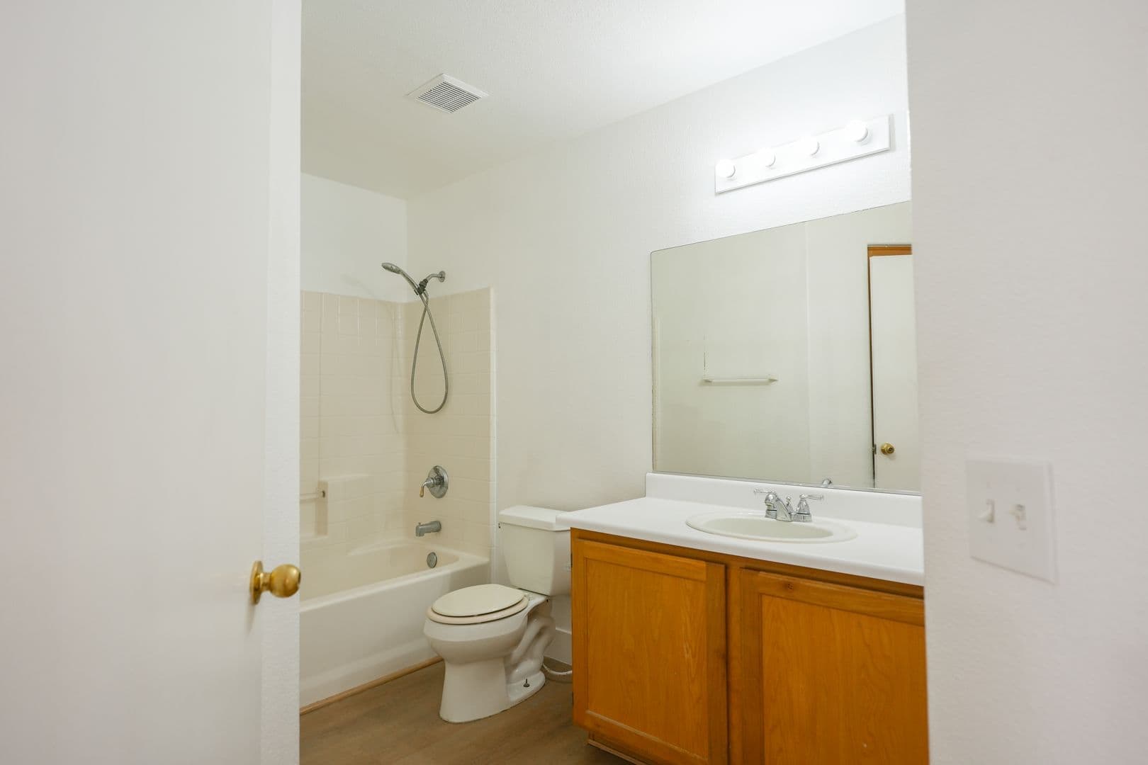 Las Vegas Condo: 4555 E Sahara Ave Unit 227