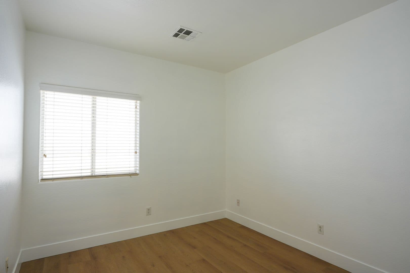North Las Vegas House: 5313 Wild Sunflower St