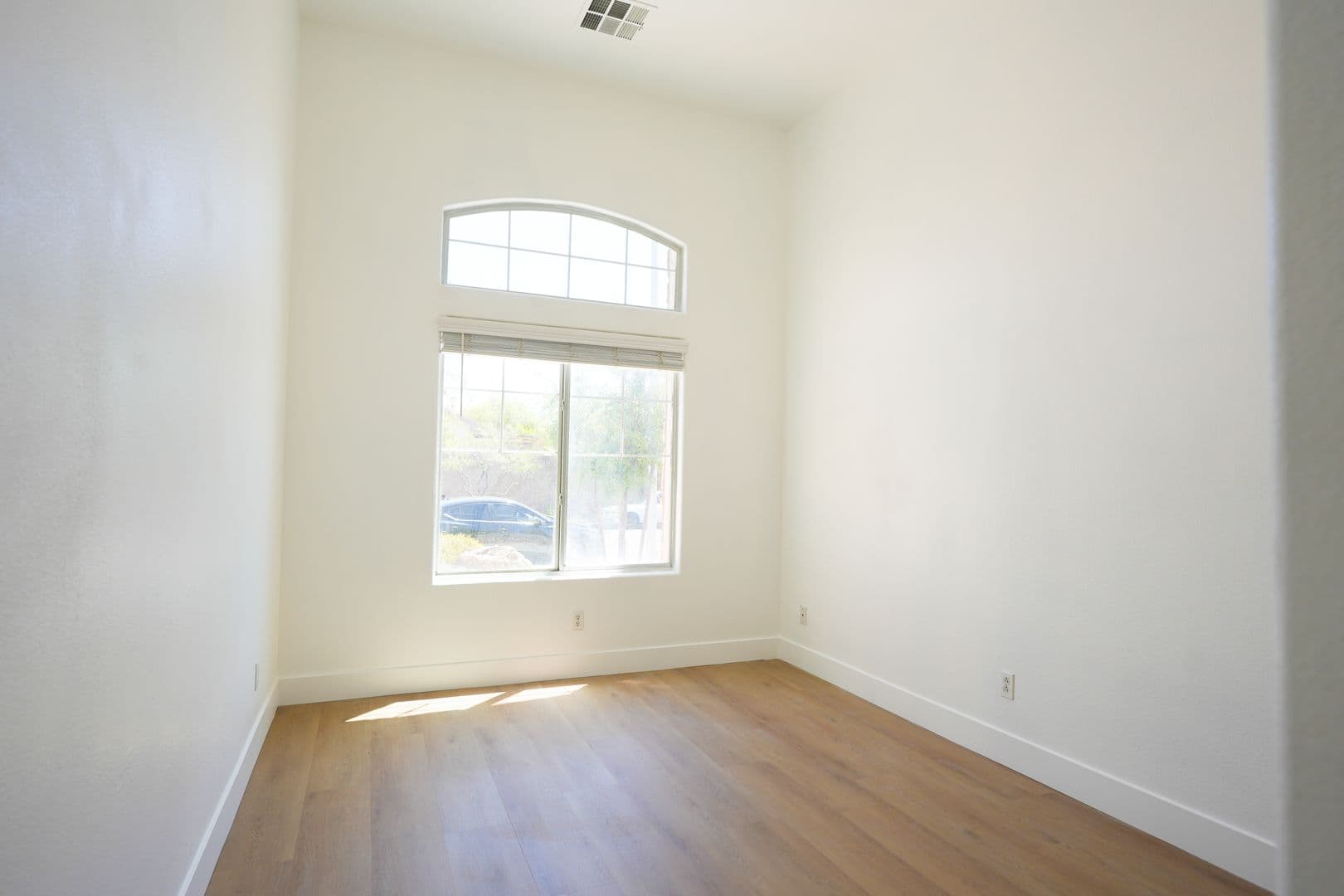 North Las Vegas House: 5313 Wild Sunflower St