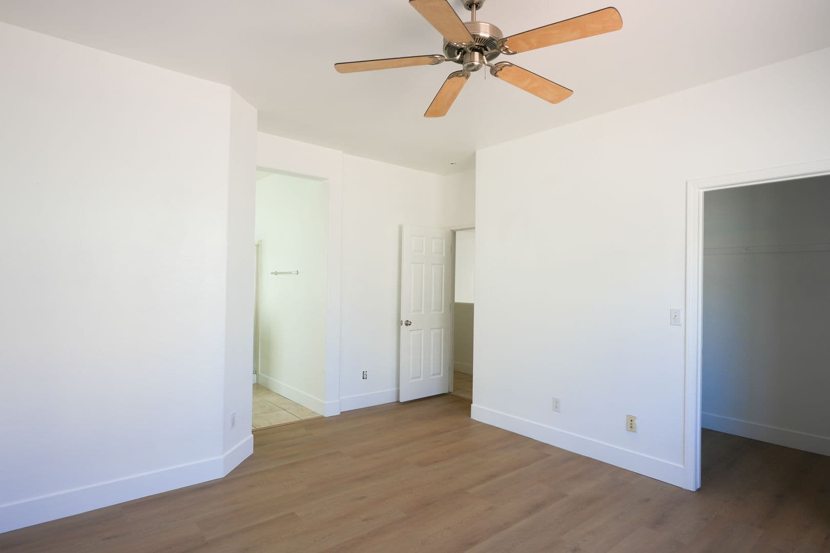 North Las Vegas House: 5313 Wild Sunflower St