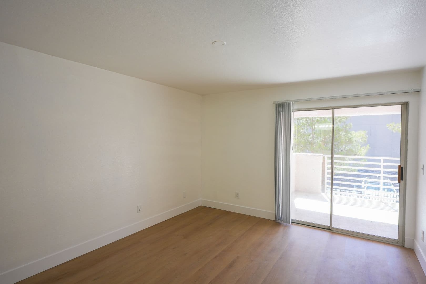 Las Vegas Condo: 4555 E Sahara Ave Unit 227