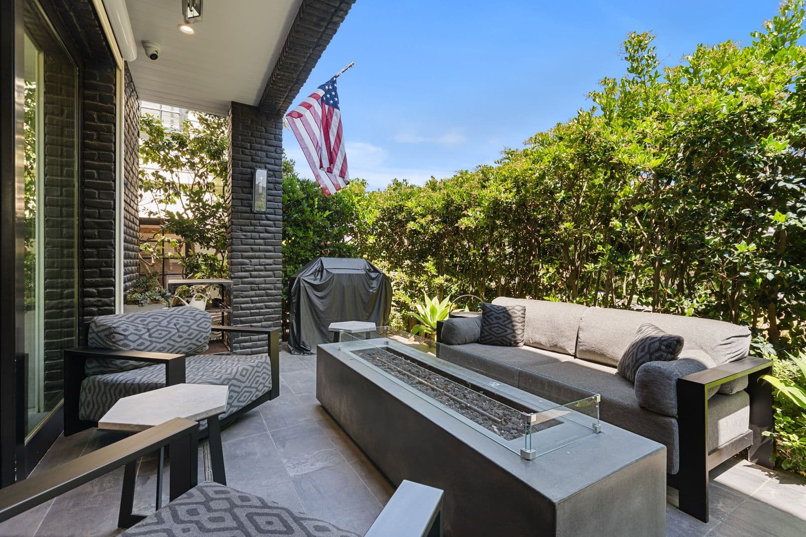 Newport Beach House: 2037 East Ocean Blvd