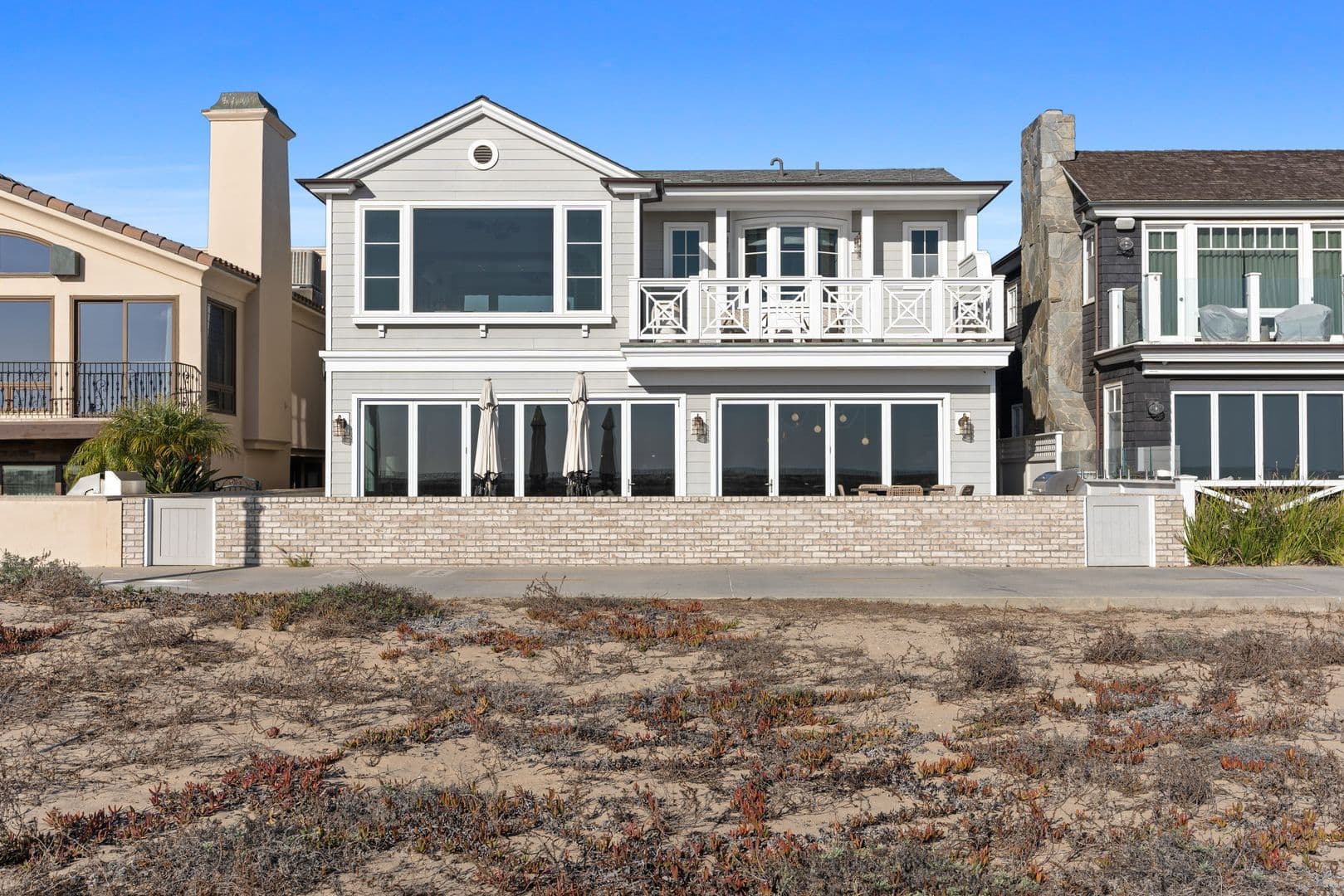 Newport Beach House: 1215 E Balboa Blvd