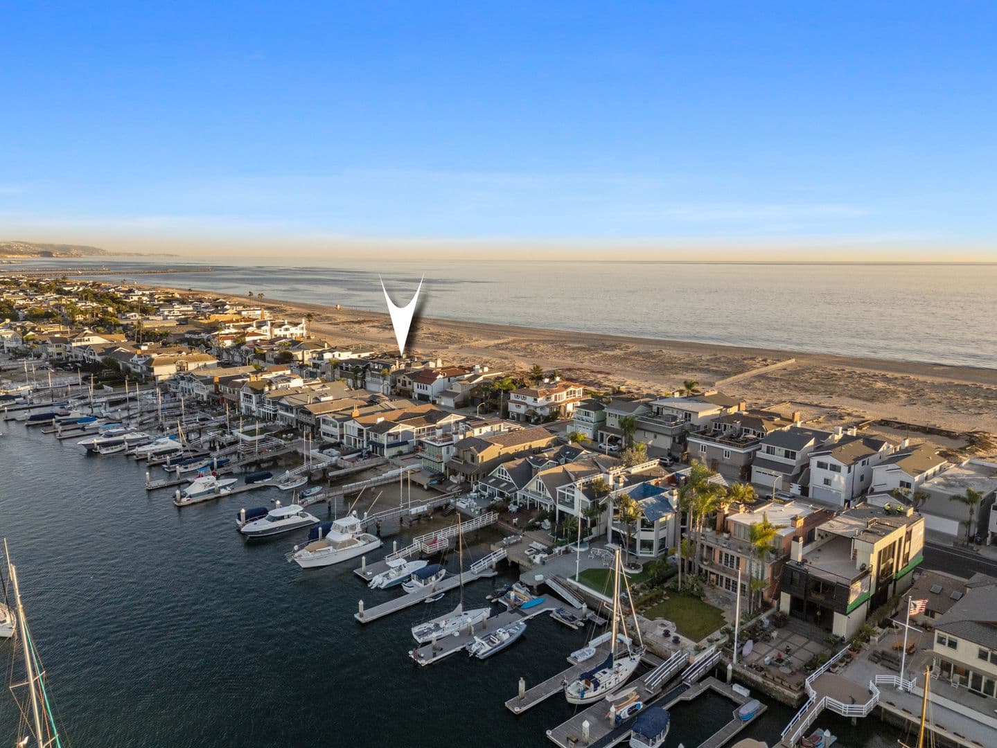 Newport Beach House: 1215 E Balboa Blvd