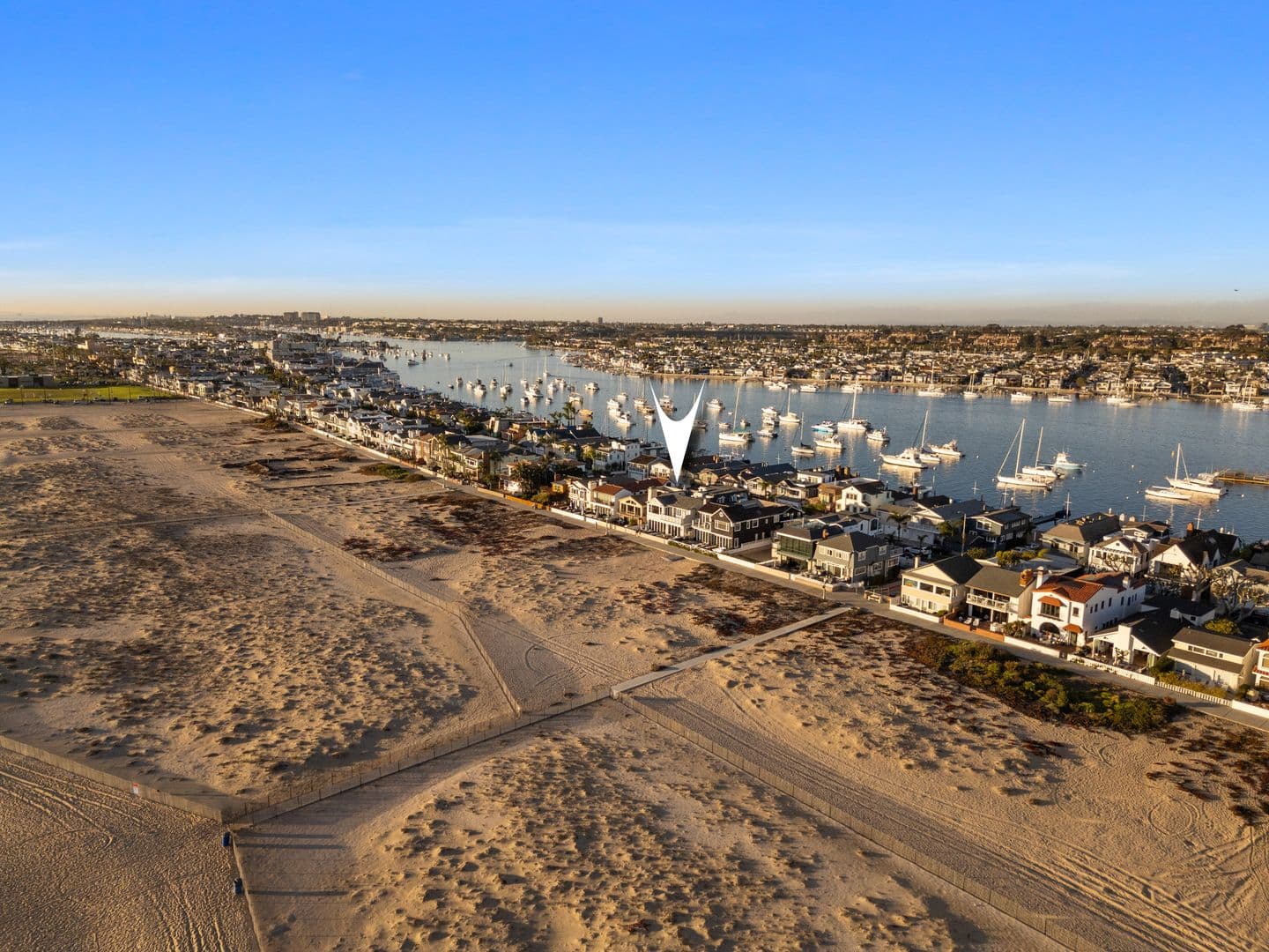 Newport Beach House: 1215 E Balboa Blvd