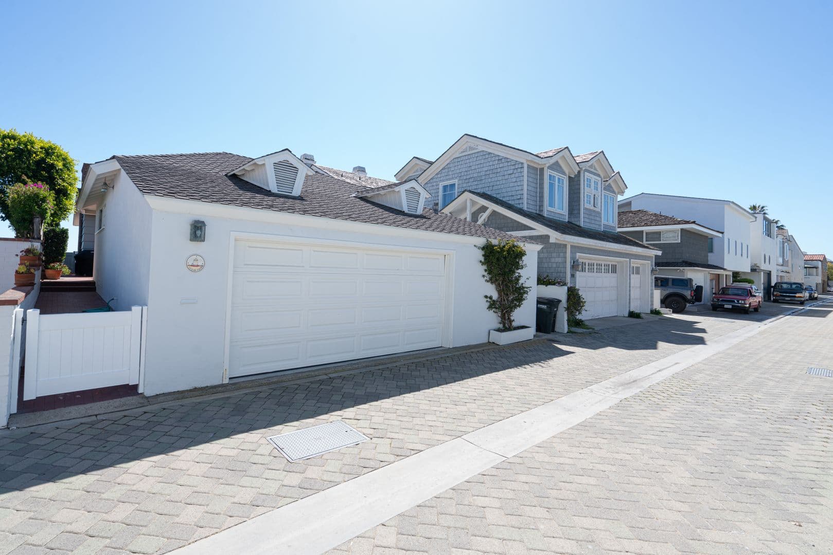 Newport Beach House: 2124 E. Oceanfront