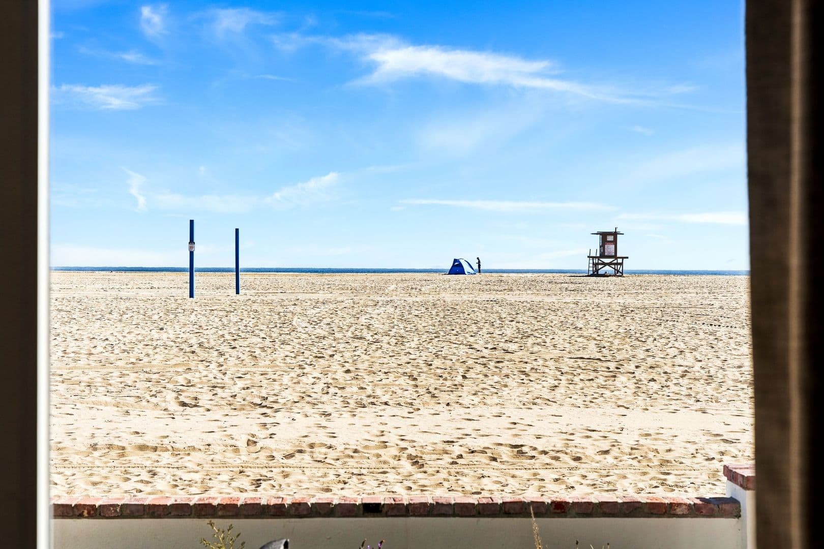 Newport Beach House: 1228 W Oceanfront