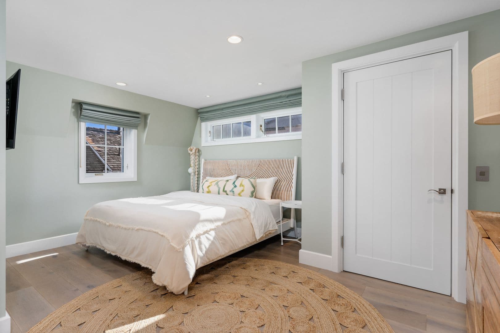 Newport Beach House: 1215 E Balboa Blvd