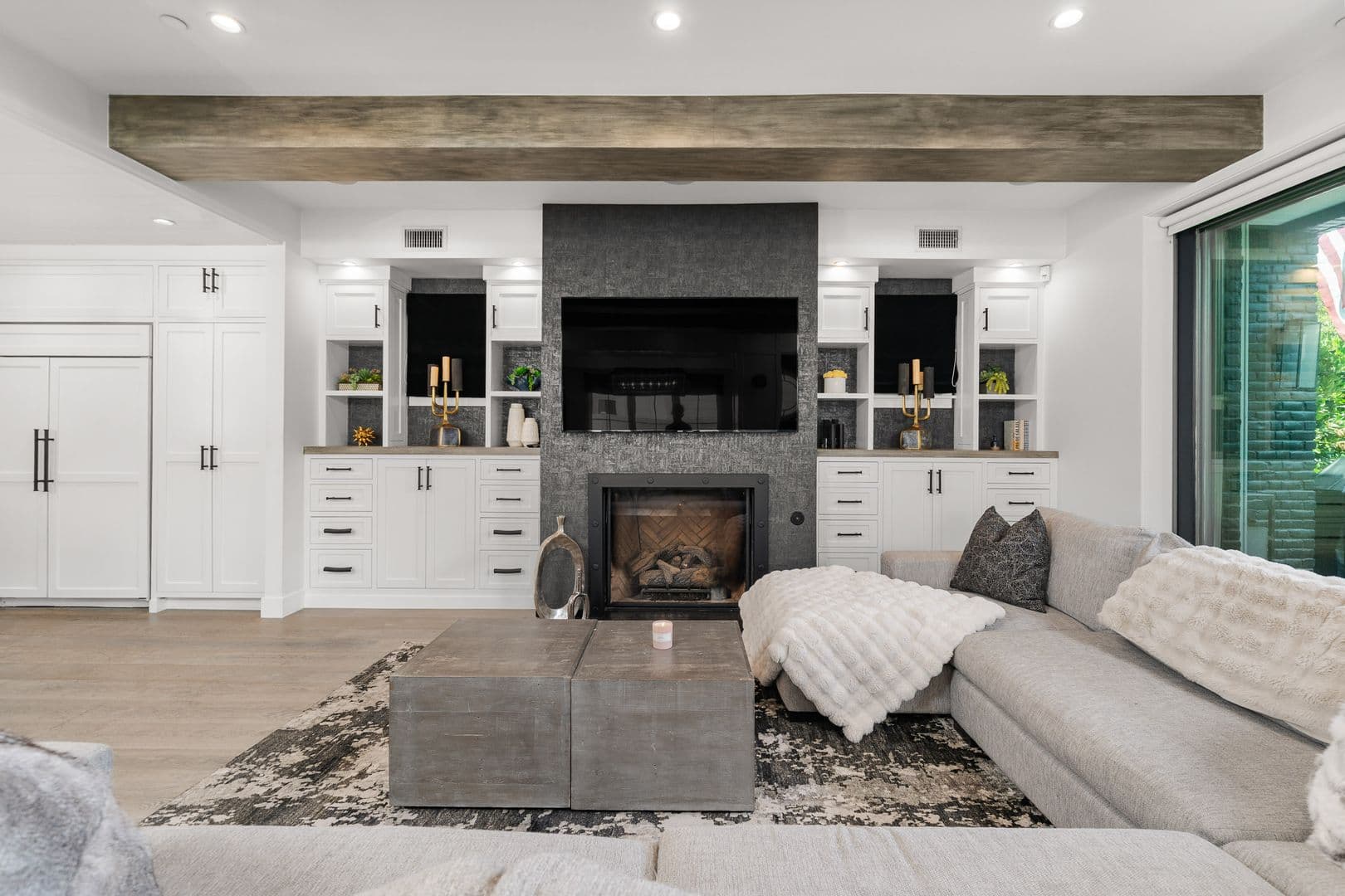 Newport Beach House: 2037 East Ocean Blvd