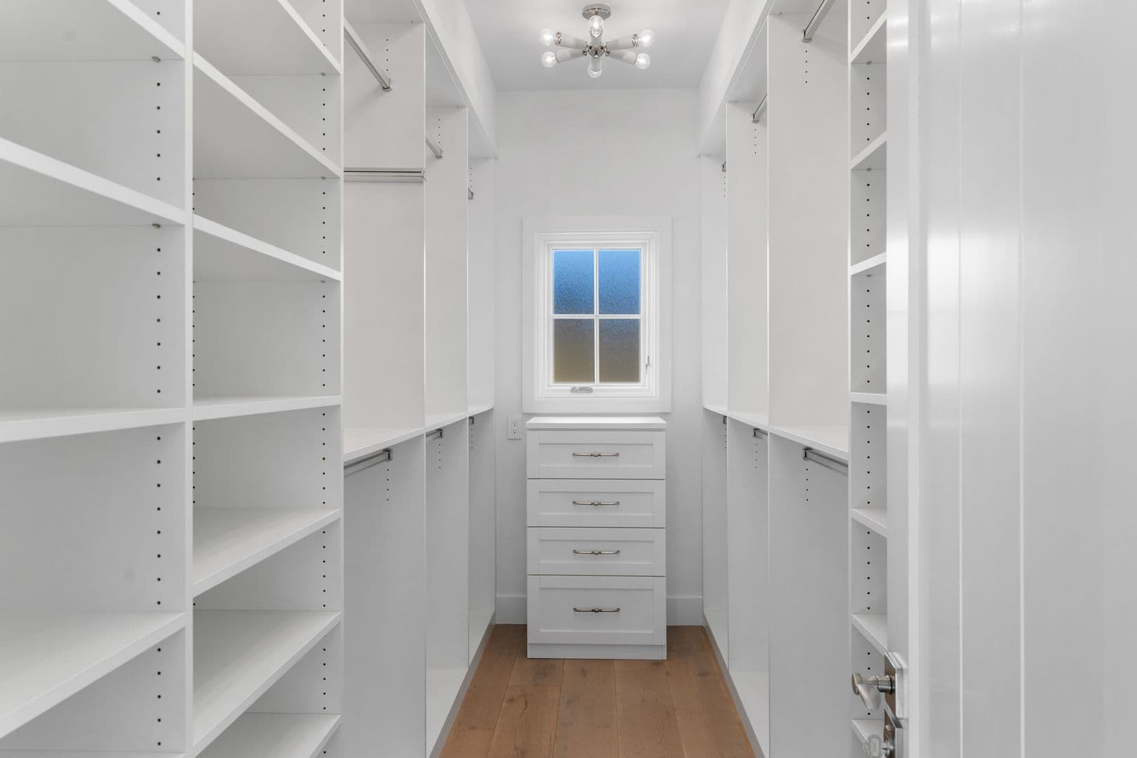 Newport Beach House: 1215 E Balboa Blvd