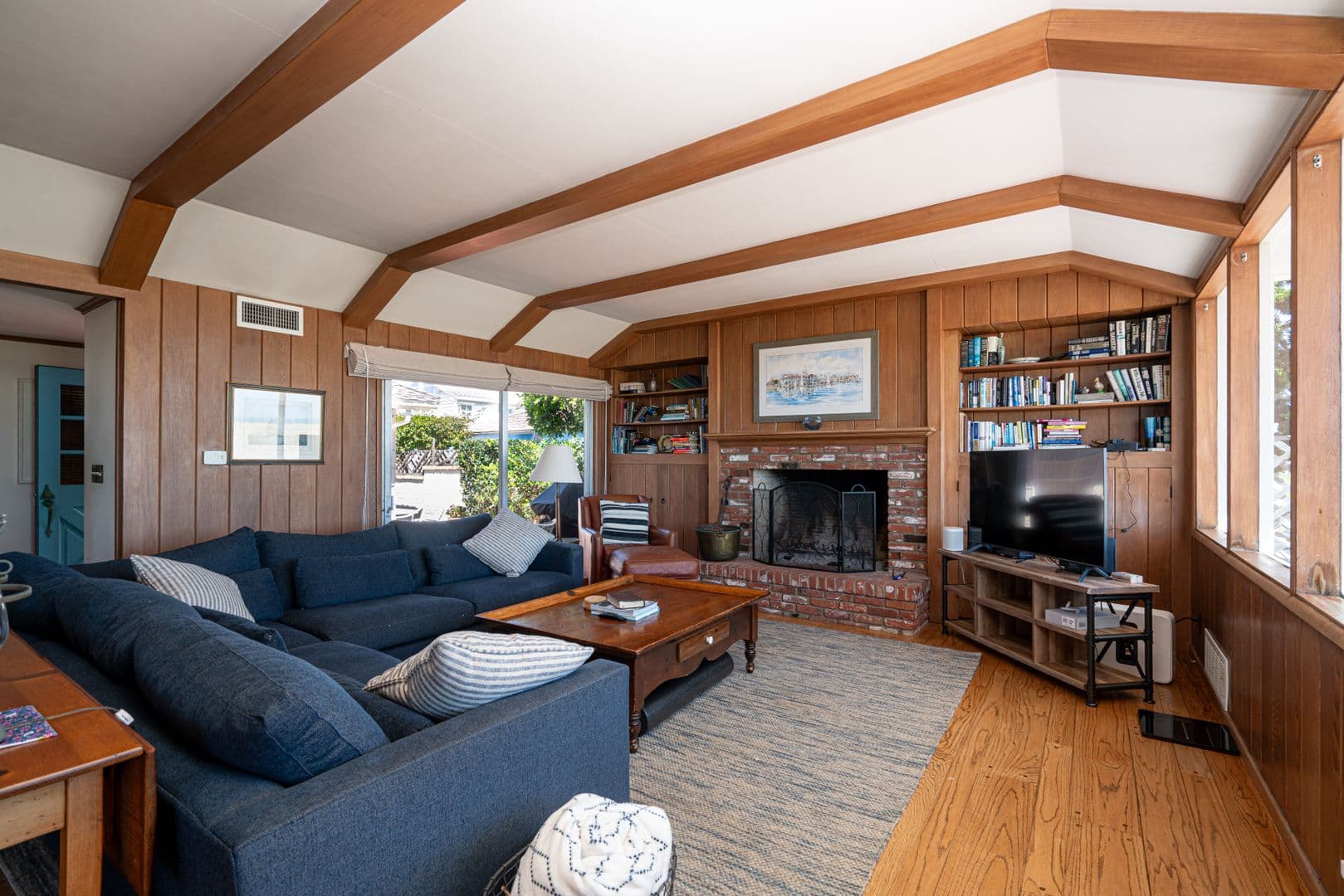 Newport Beach House: 2124 E. Oceanfront