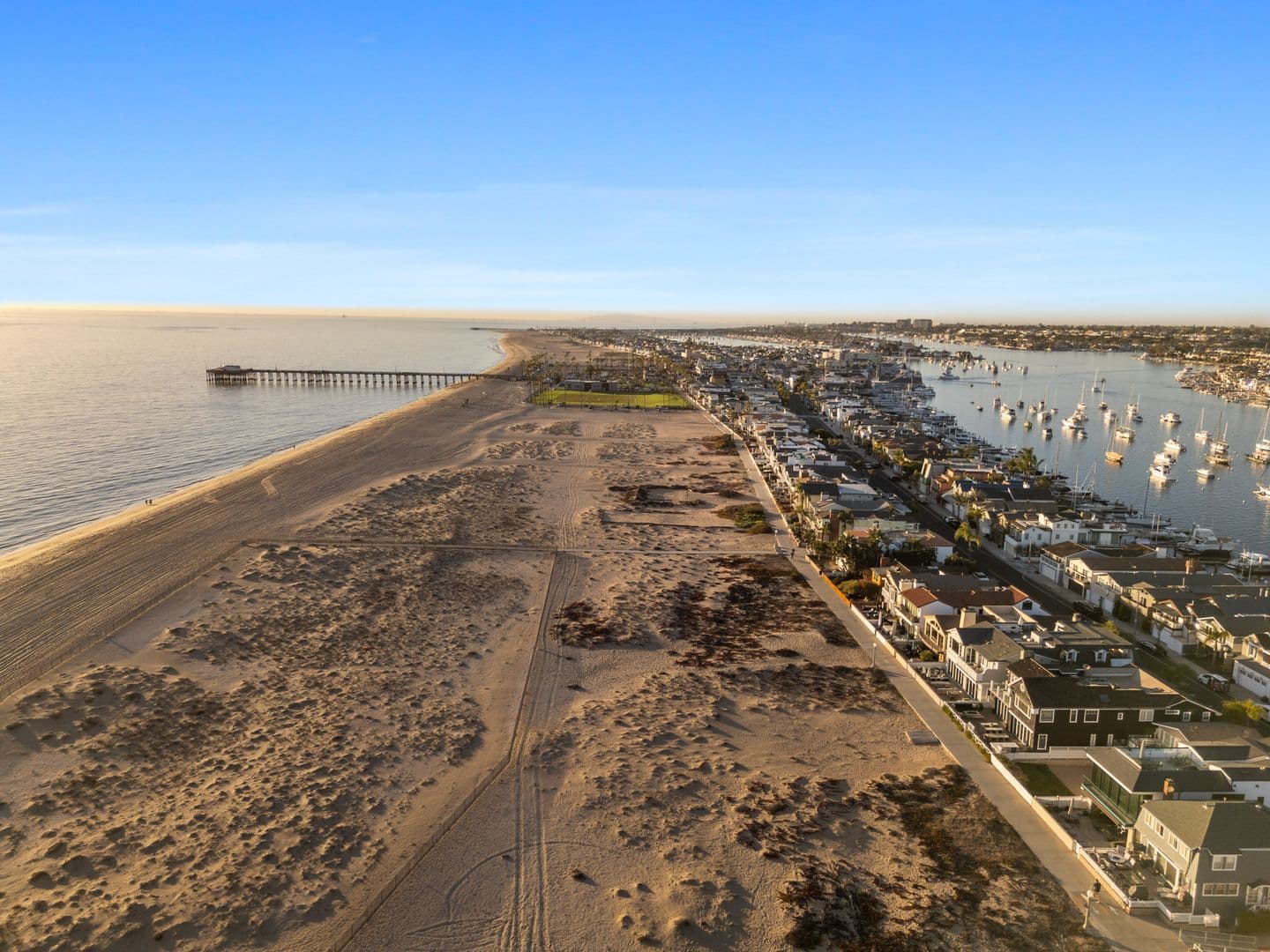 Newport Beach House: 1215 E Balboa Blvd