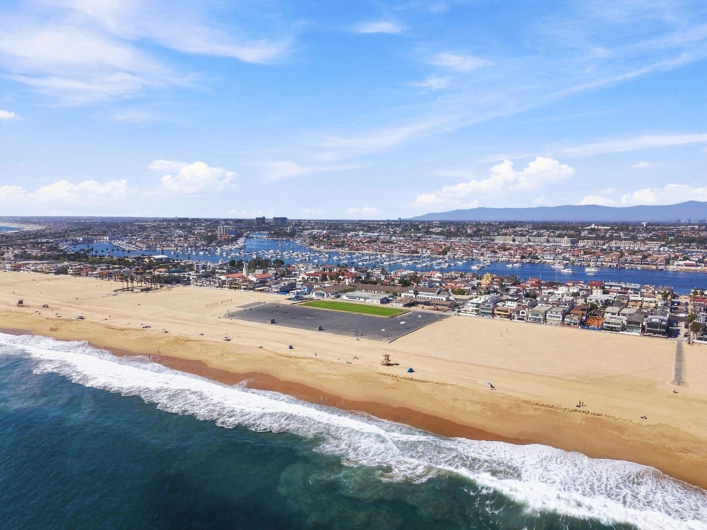 Newport Beach House: 1228 W Oceanfront