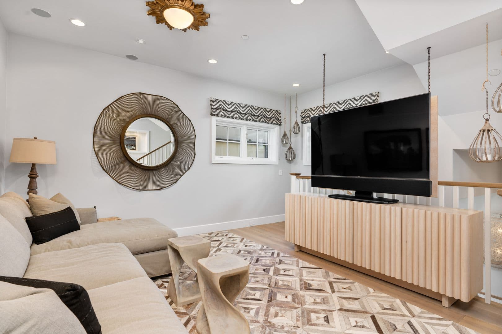 Newport Beach House: 1215 E Balboa Blvd