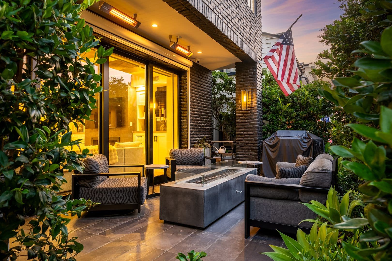 Newport Beach House: 2037 East Ocean Blvd