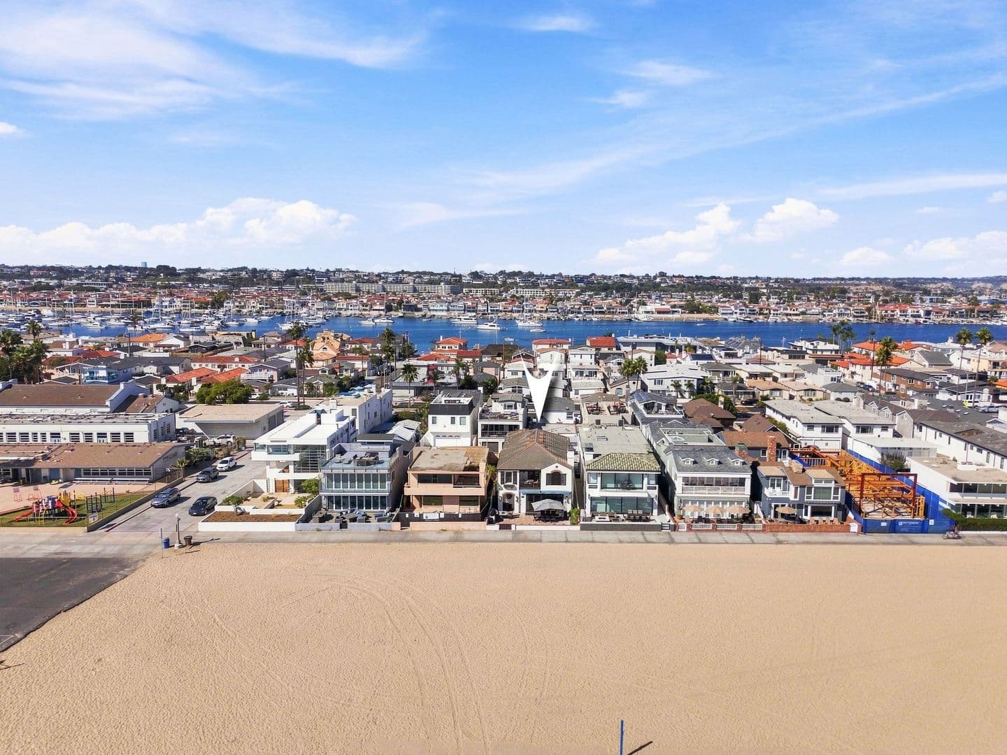 Newport Beach House: 1228 W Oceanfront