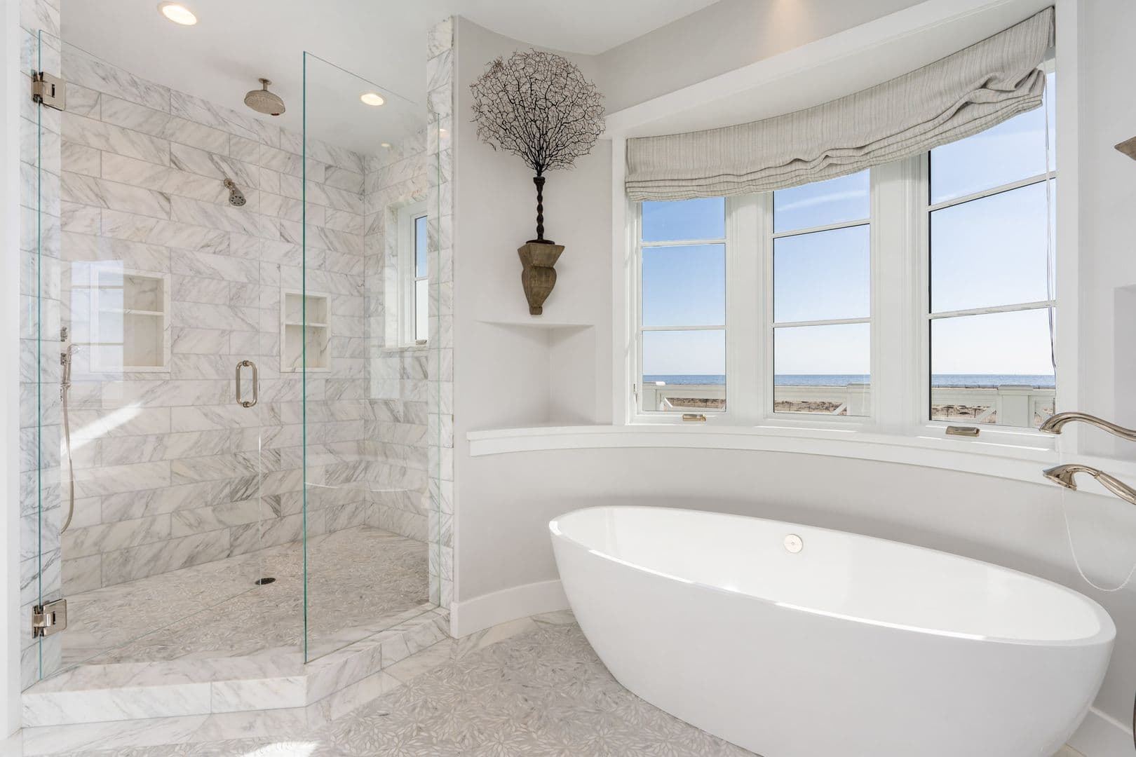 Newport Beach House: 1215 E Balboa Blvd