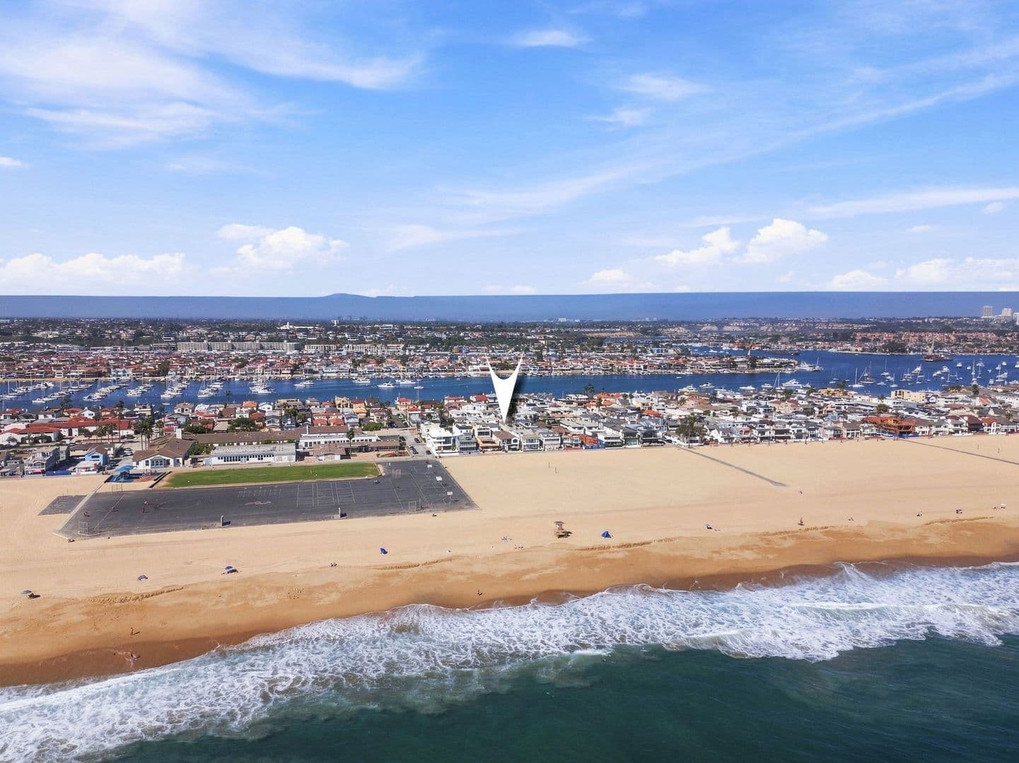 Newport Beach House: 1228 W Oceanfront