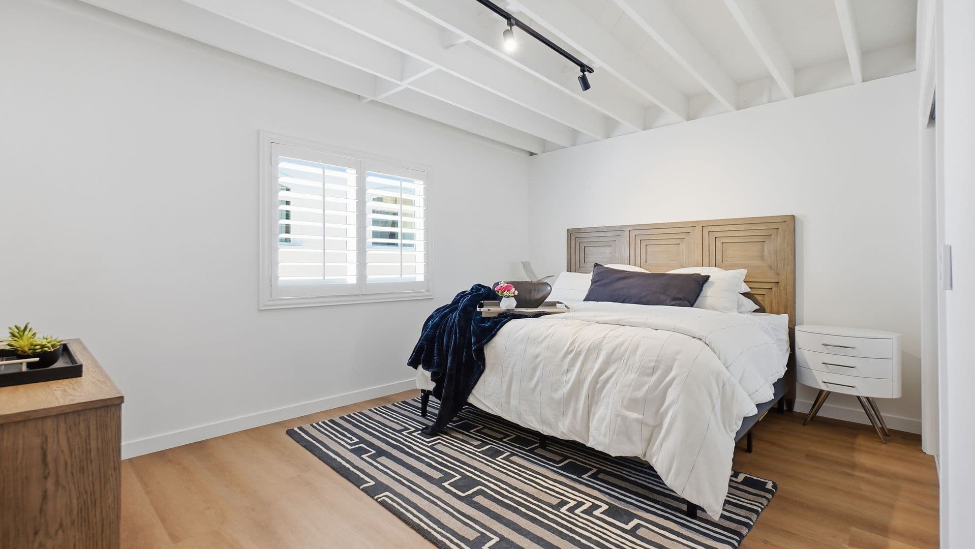 Newport Beach House: 6601 Seashore Dr.