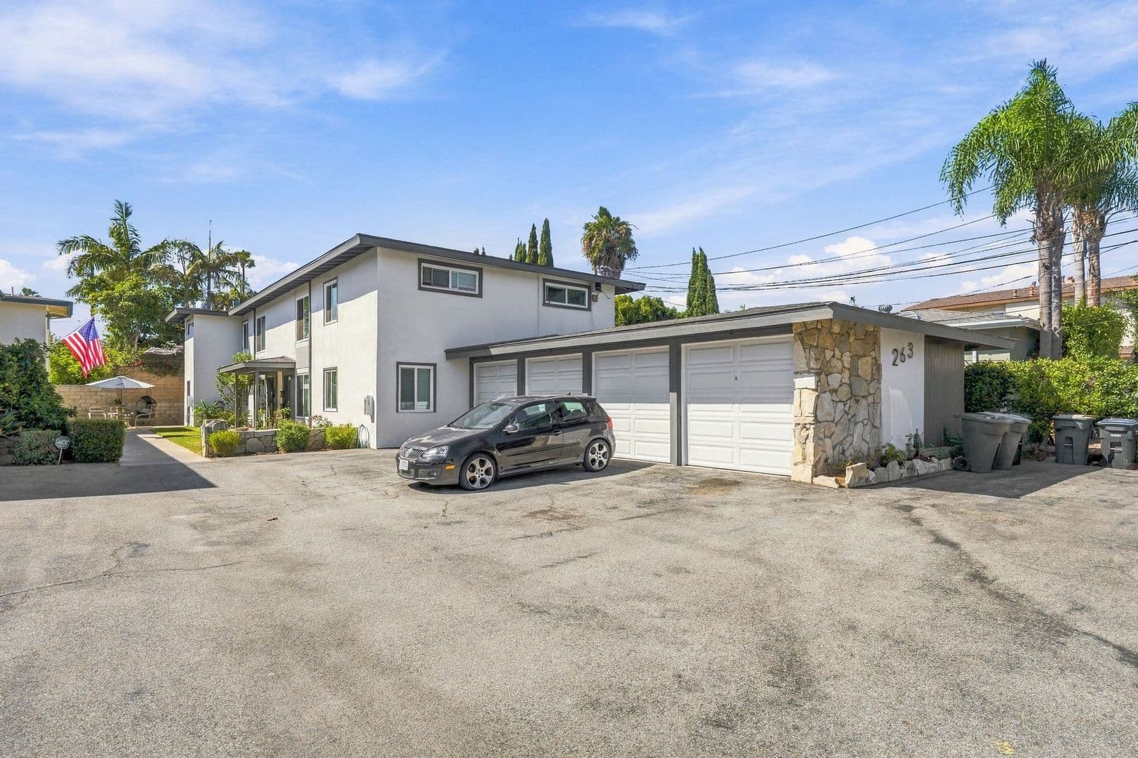 Costa Mesa Apartment: 263 16th Pl