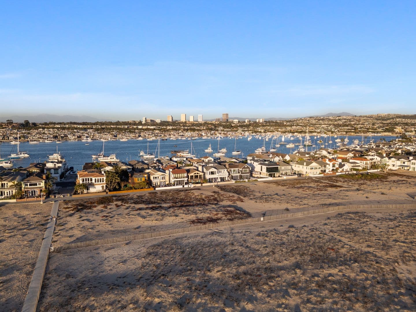 Newport Beach House: 1215 E Balboa Blvd