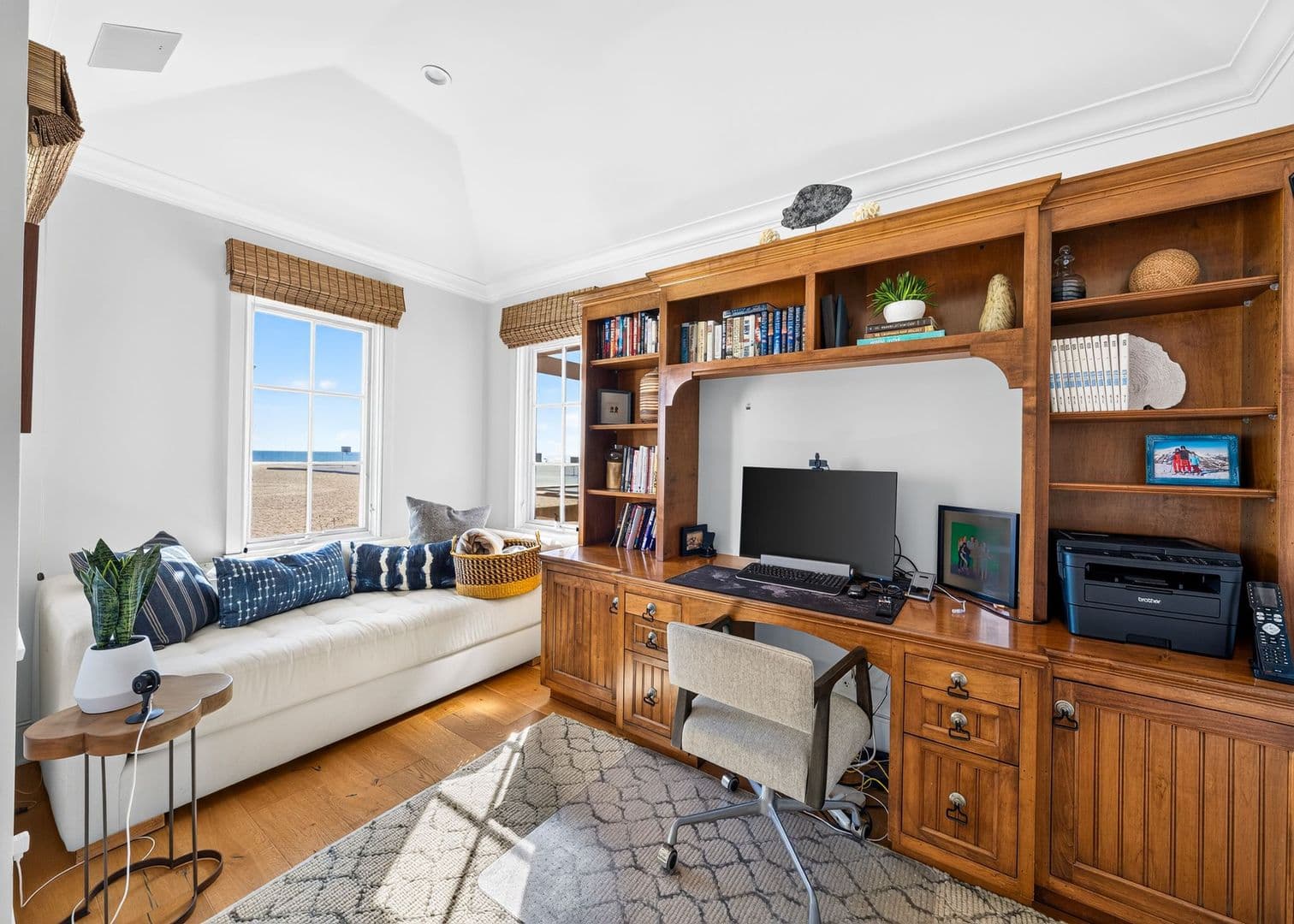 Newport Beach House: 1228 W Oceanfront