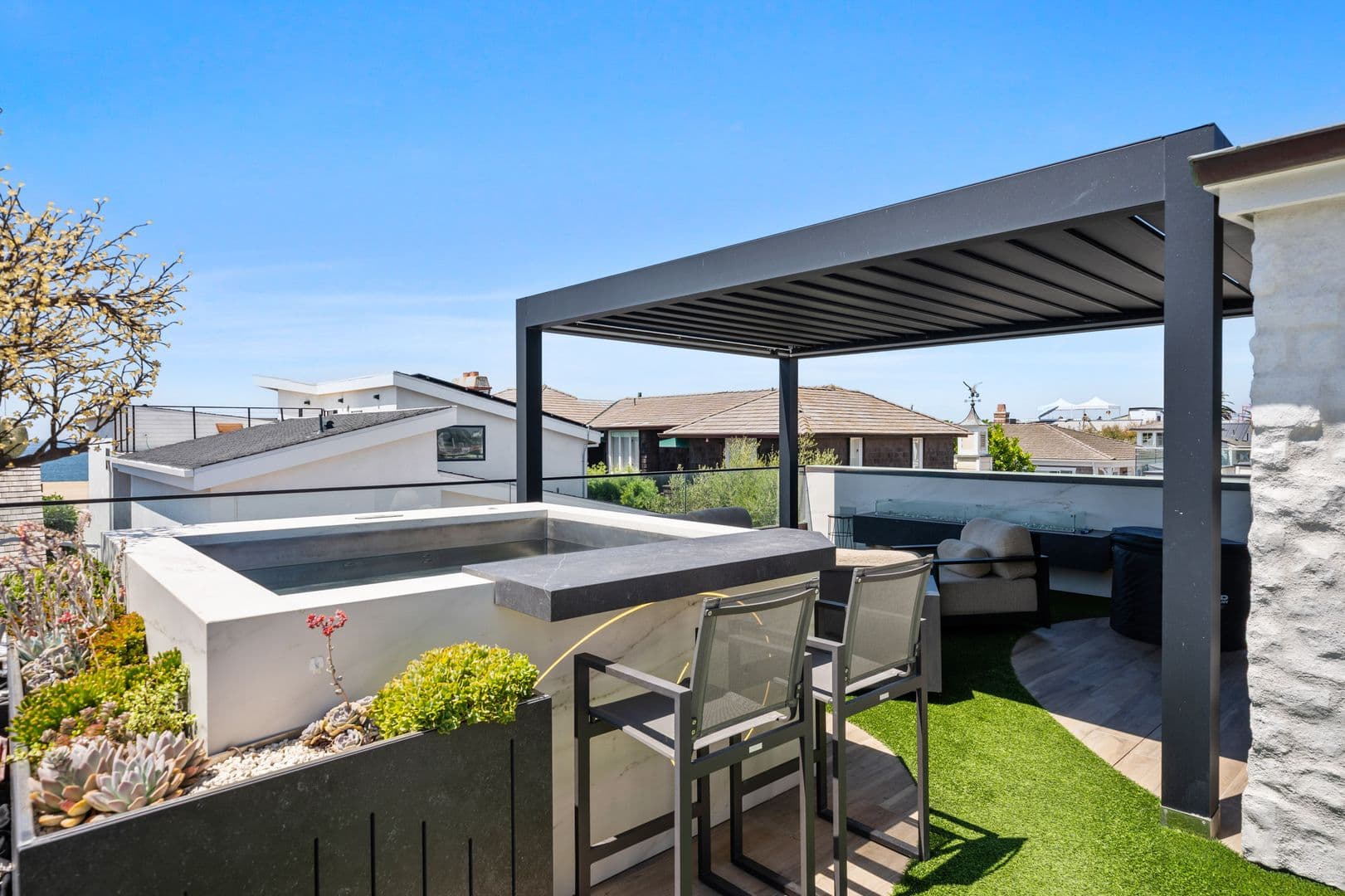 Newport Beach House: 2037 East Ocean Blvd