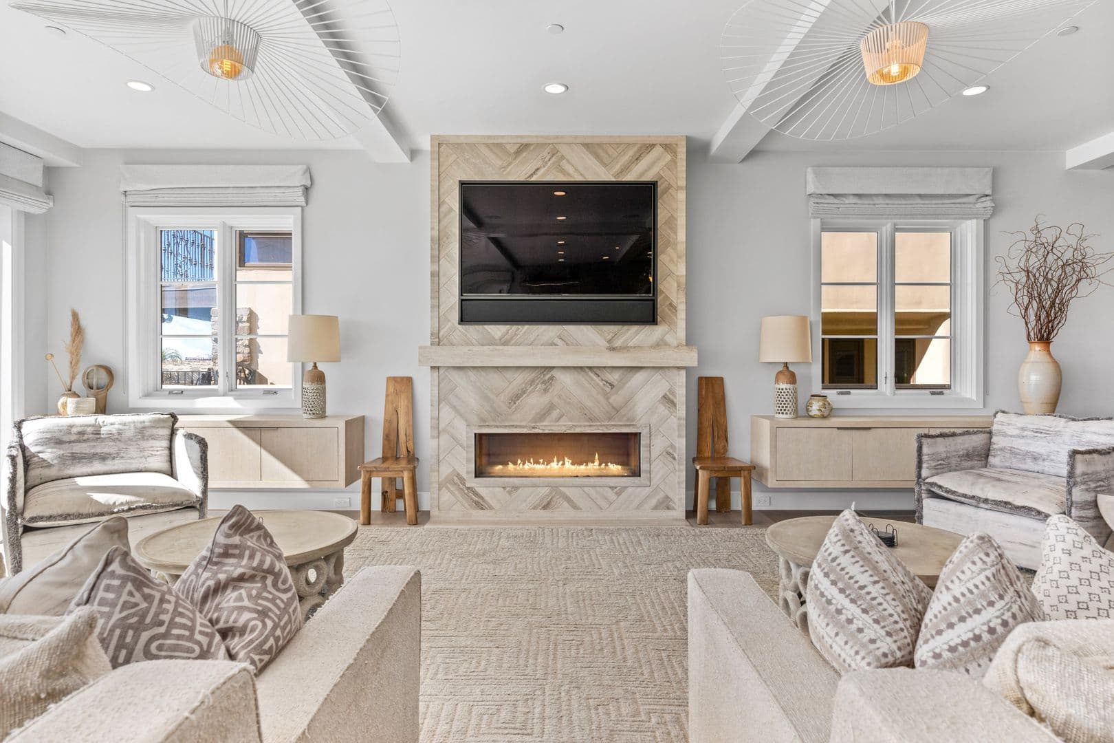Newport Beach House: 1215 E Balboa Blvd