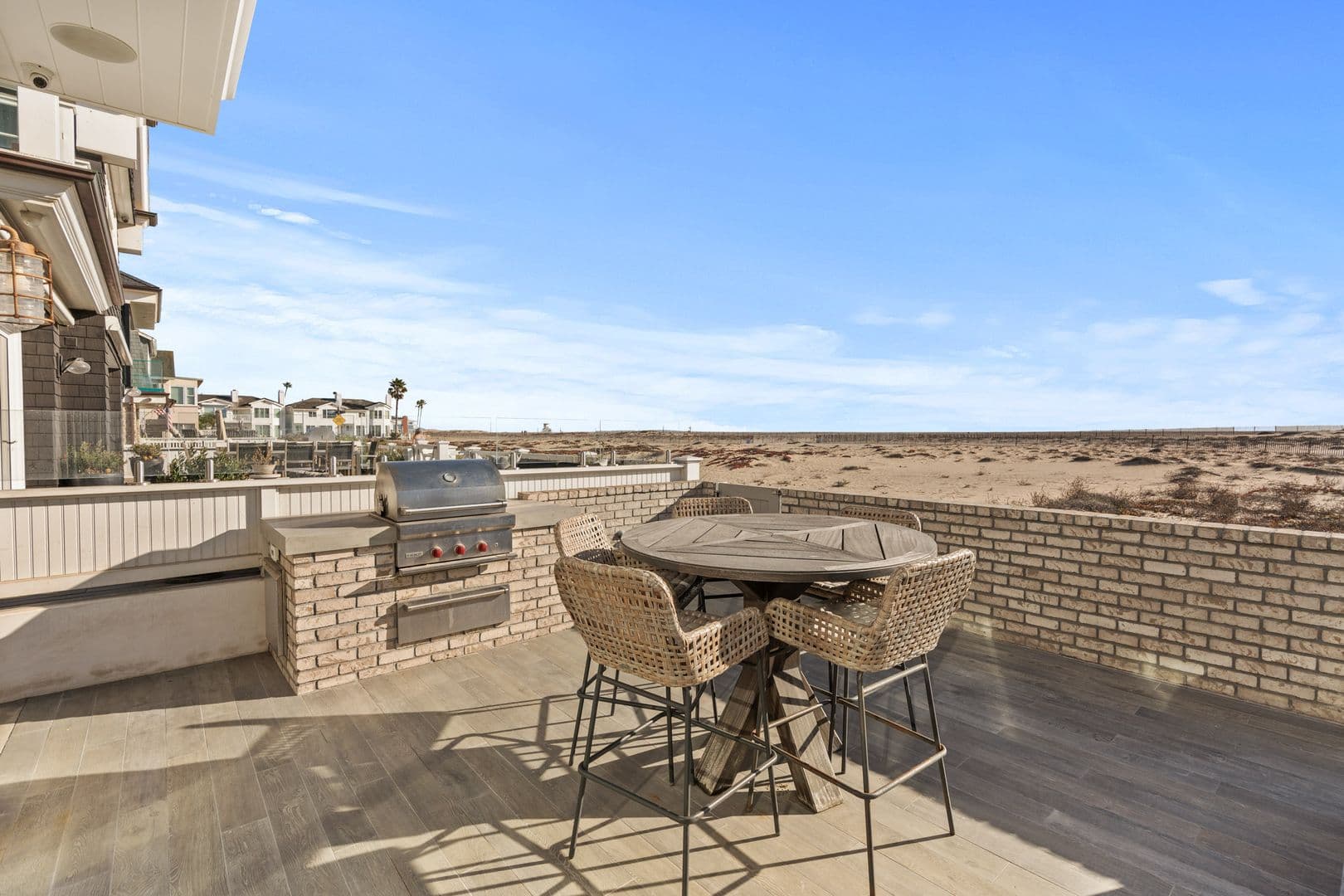Newport Beach House: 1215 E Balboa Blvd
