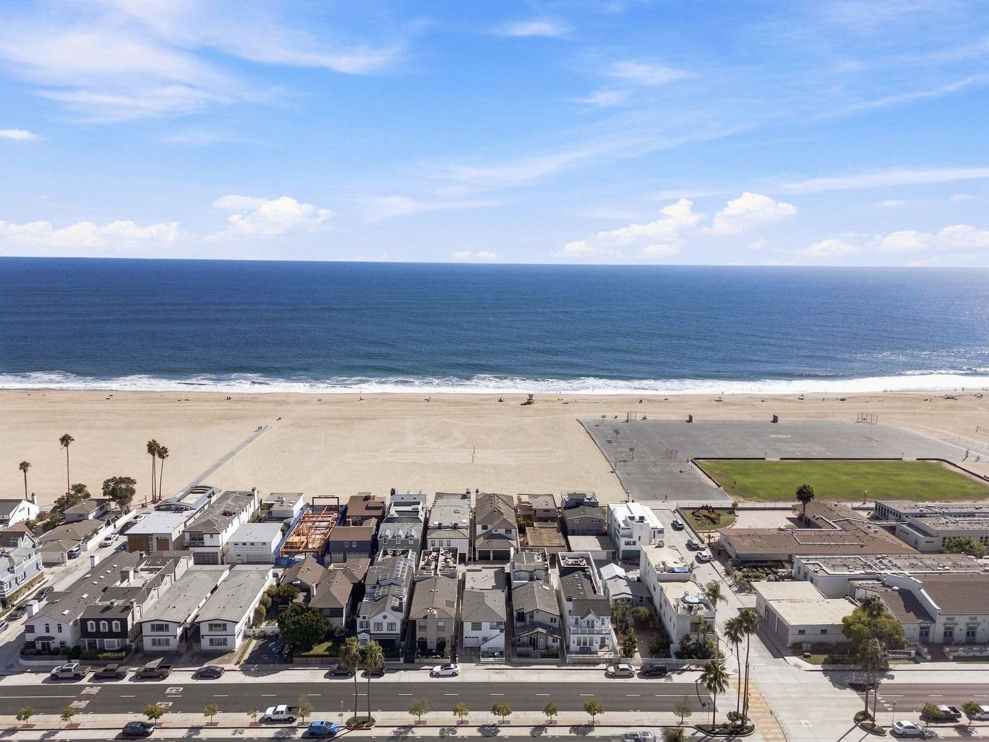 Newport Beach House: 1228 W Oceanfront