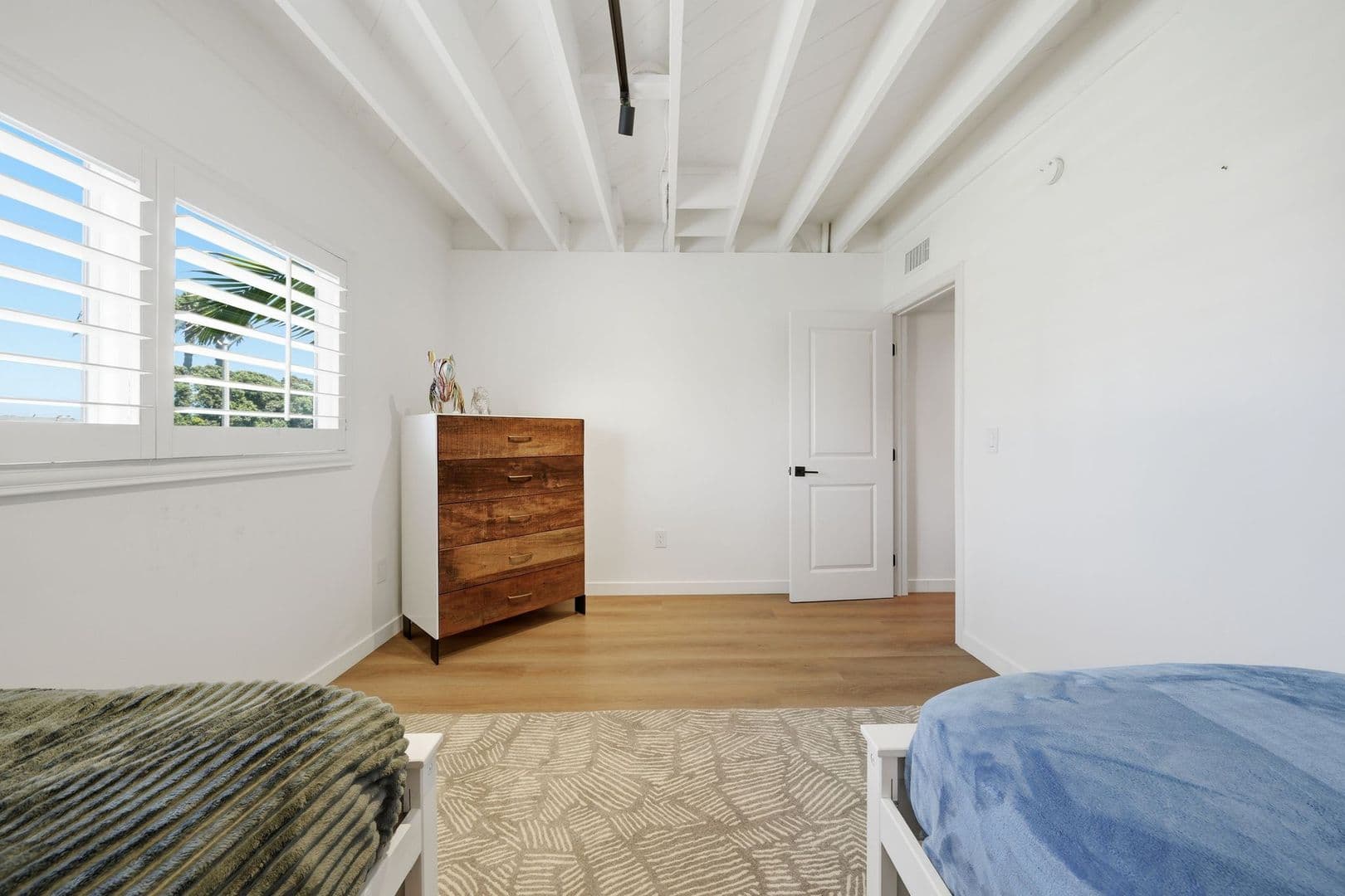 Newport Beach House: 6601 Seashore Dr.
