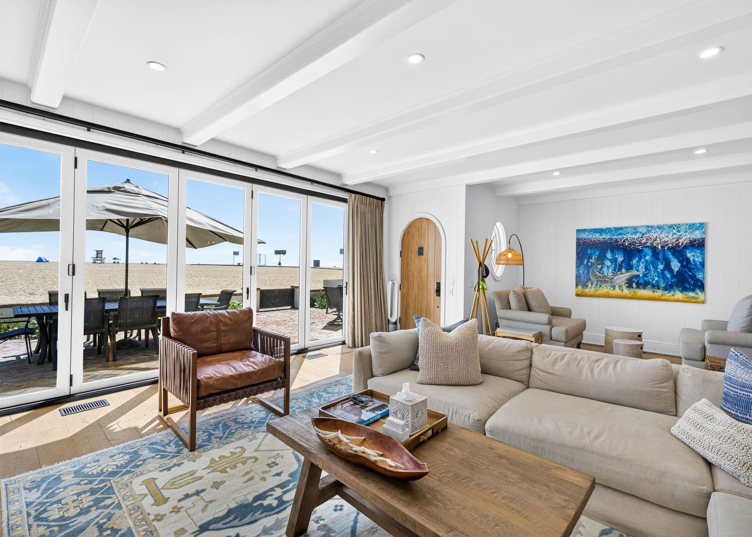 Newport Beach House: 1228 W Oceanfront