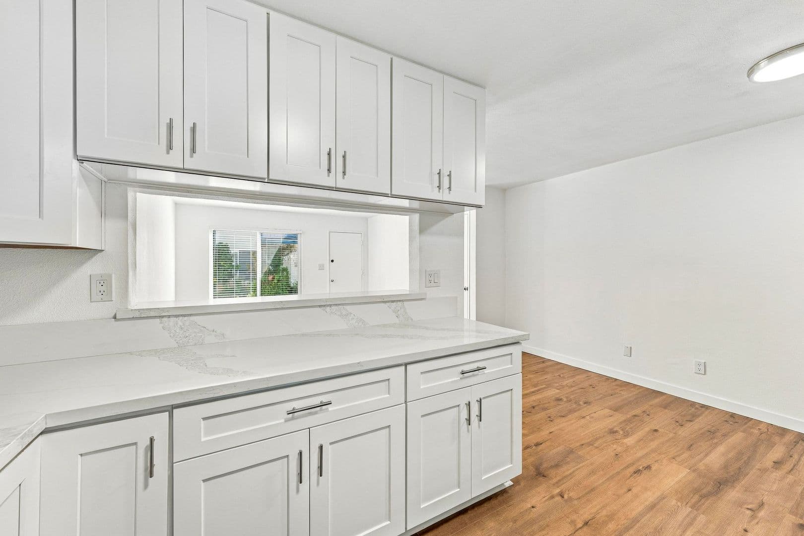 Costa Mesa Apartment: 263 16th Pl