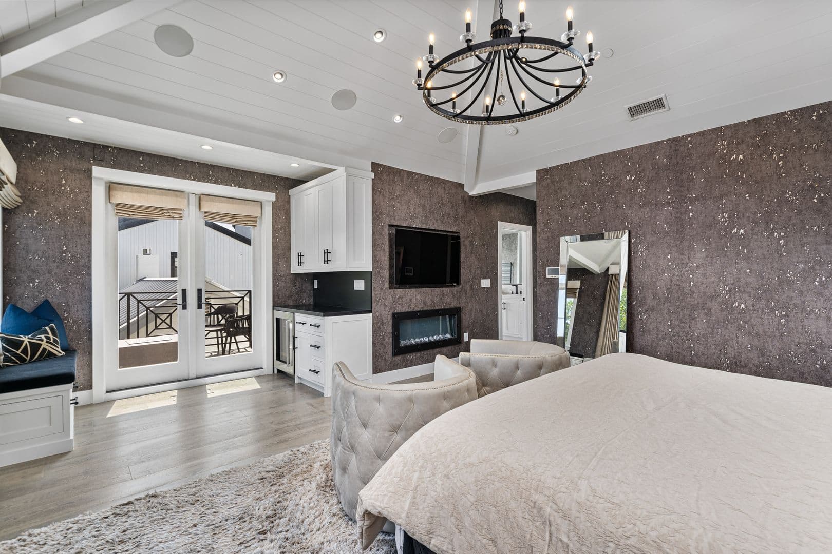 Newport Beach House: 2037 East Ocean Blvd
