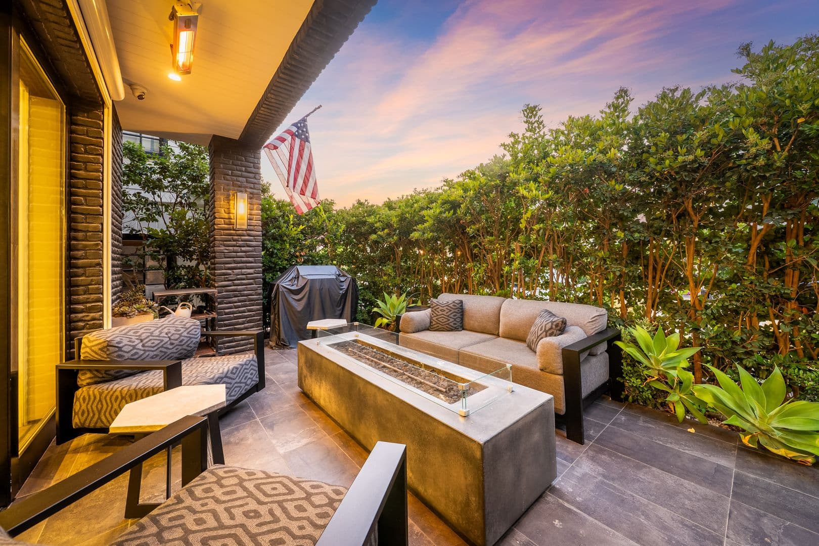 Newport Beach House: 2037 East Ocean Blvd