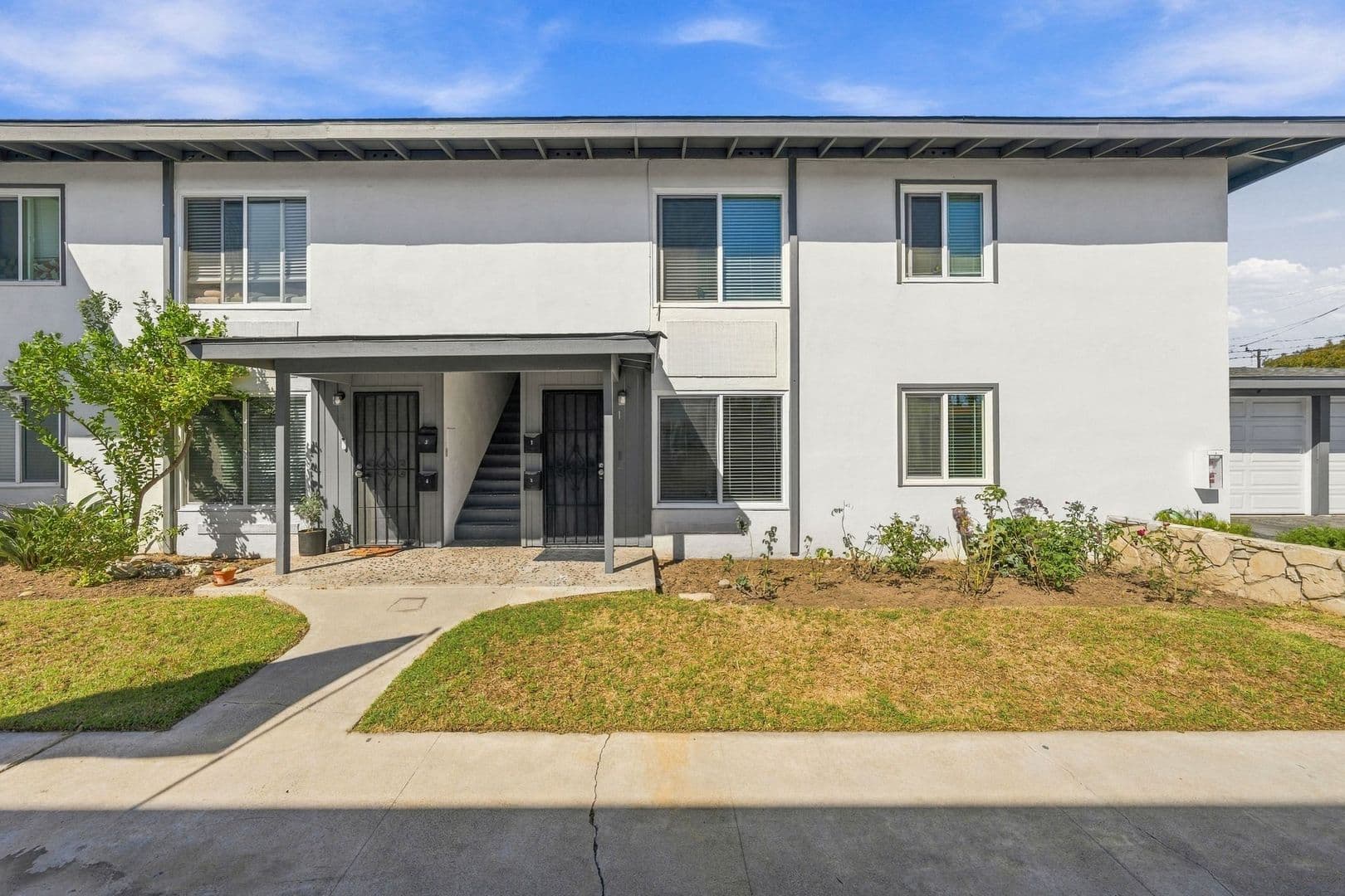 Costa Mesa Apartment: 263 16th Pl