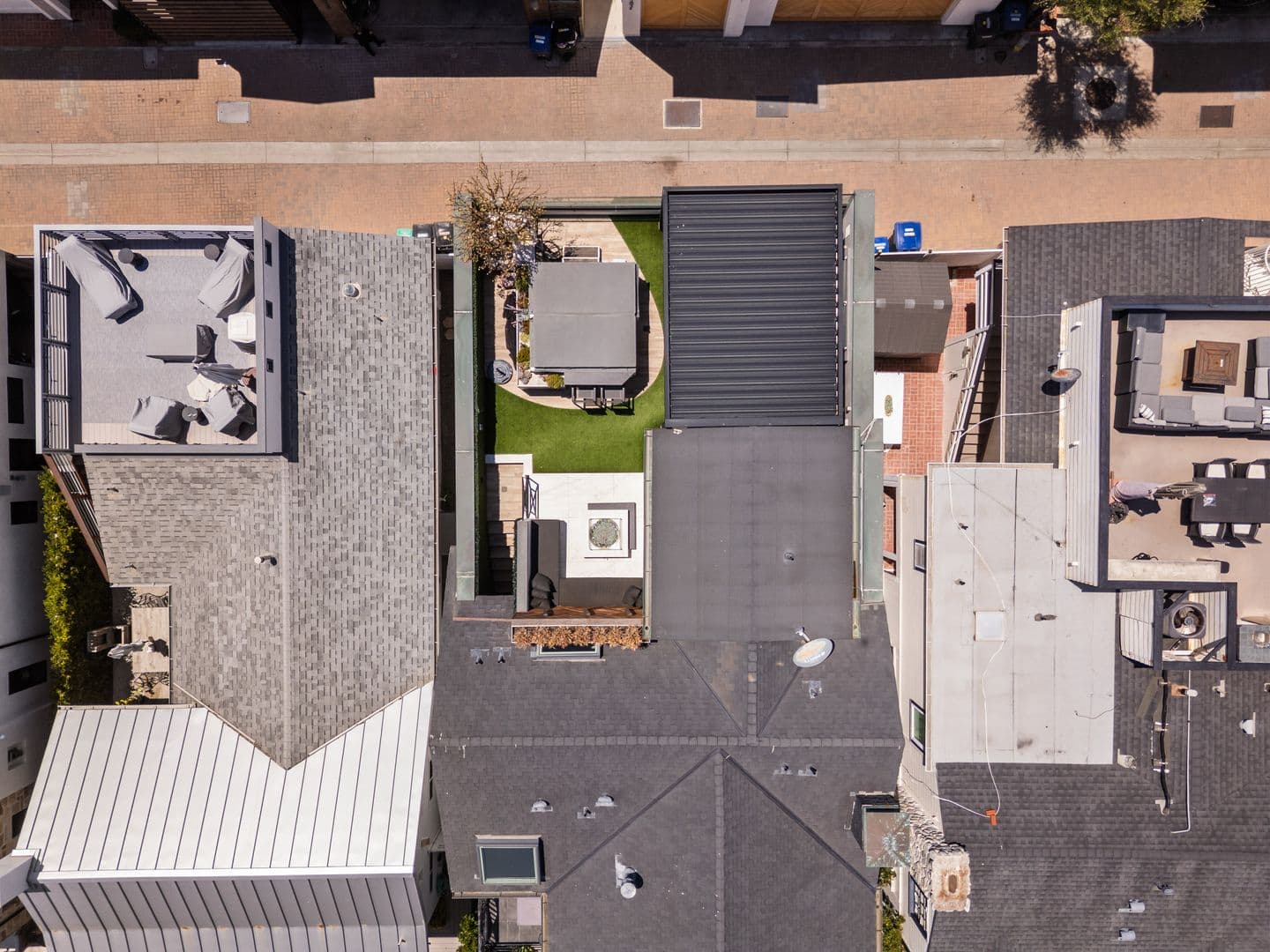 Newport Beach House: 2037 East Ocean Blvd