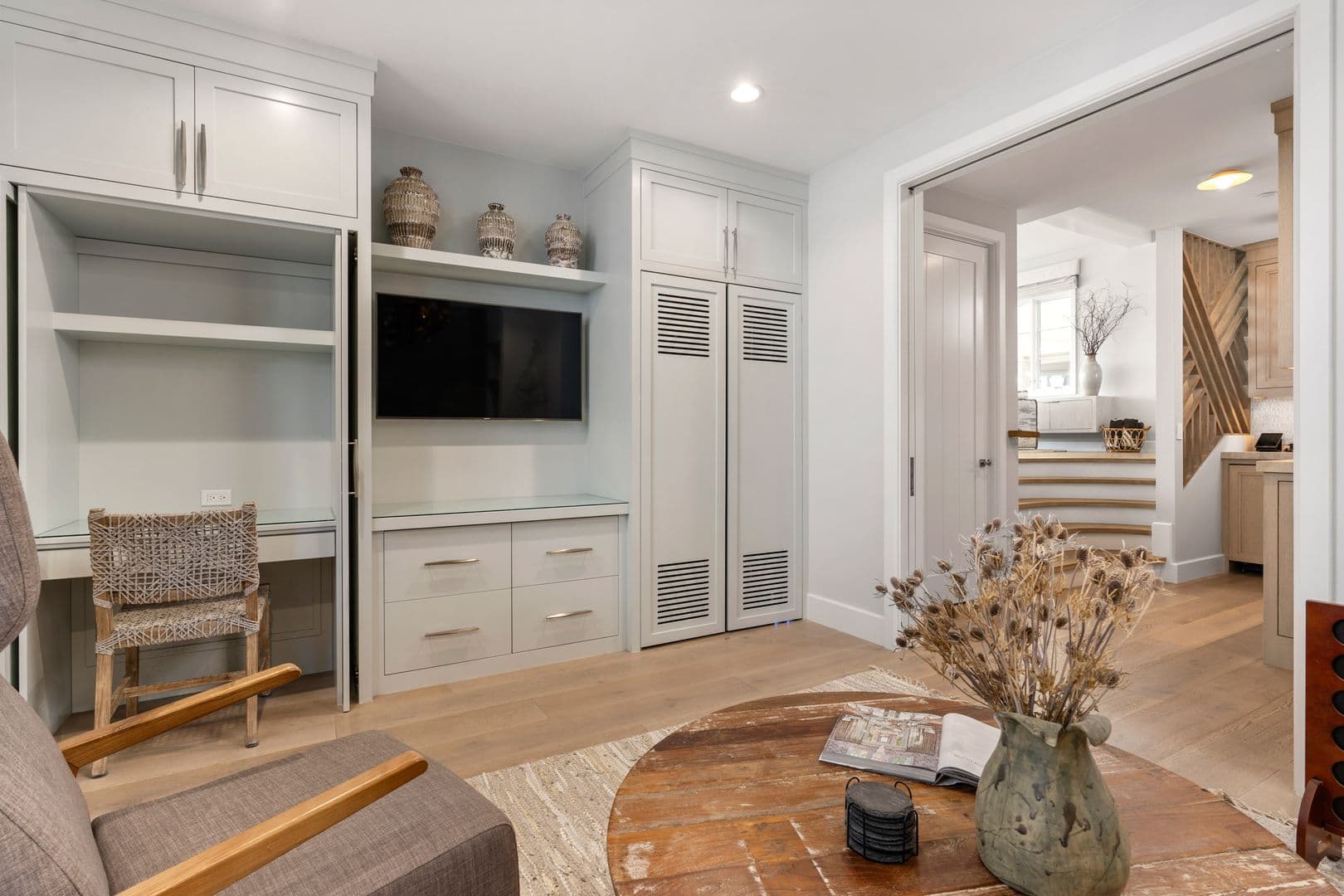 Newport Beach House: 1215 E Balboa Blvd