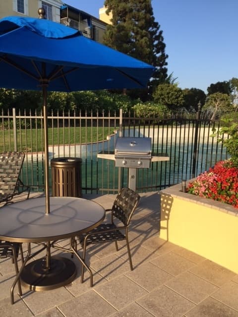 Newport Beach Condo: 500 Cagney Lane #206