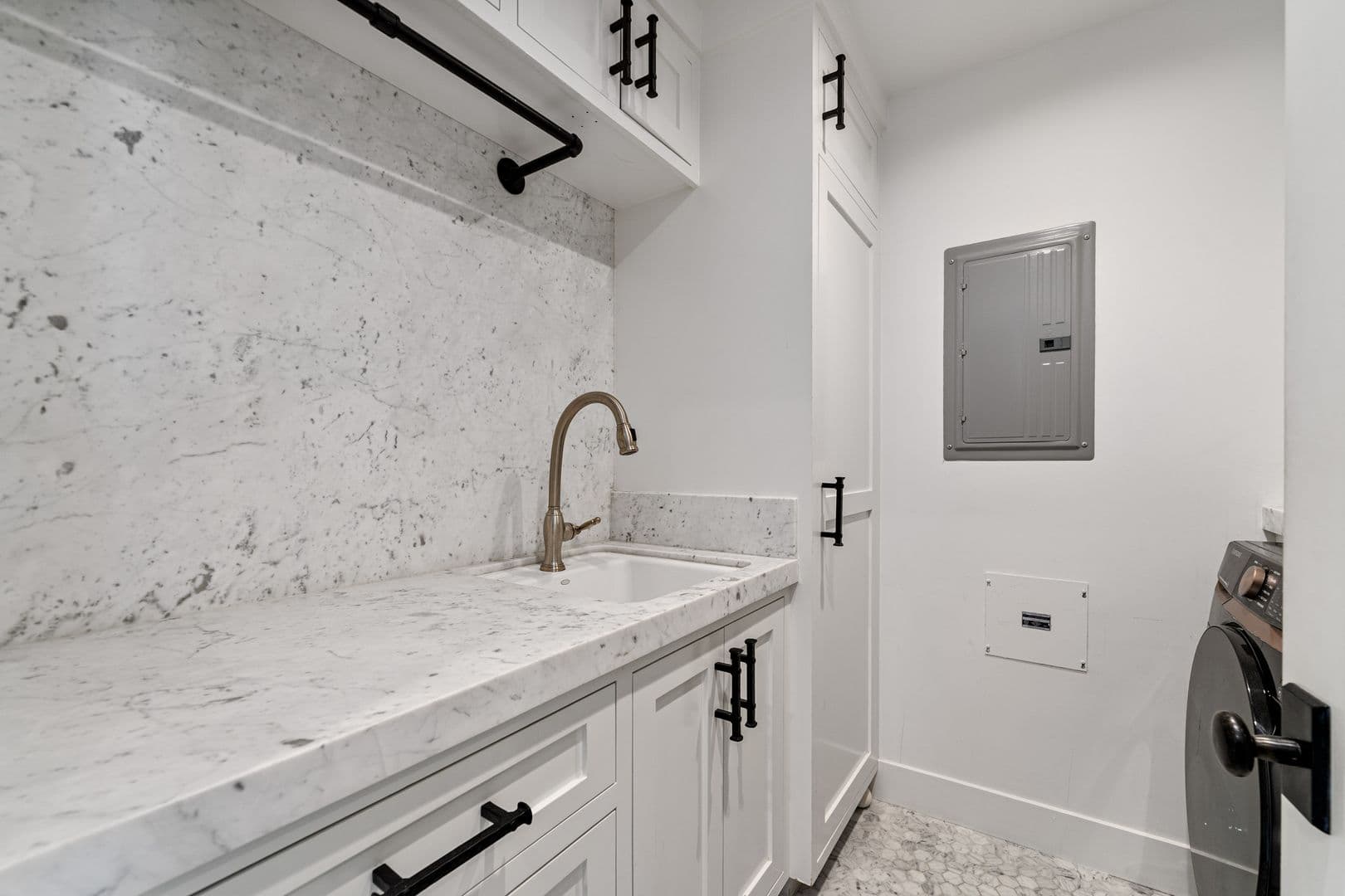 Newport Beach House: 2037 East Ocean Blvd