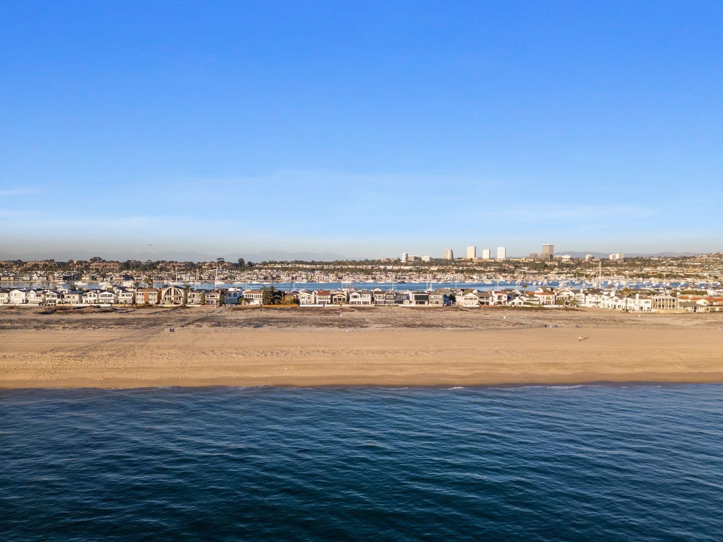 Newport Beach House: 1215 E Balboa Blvd